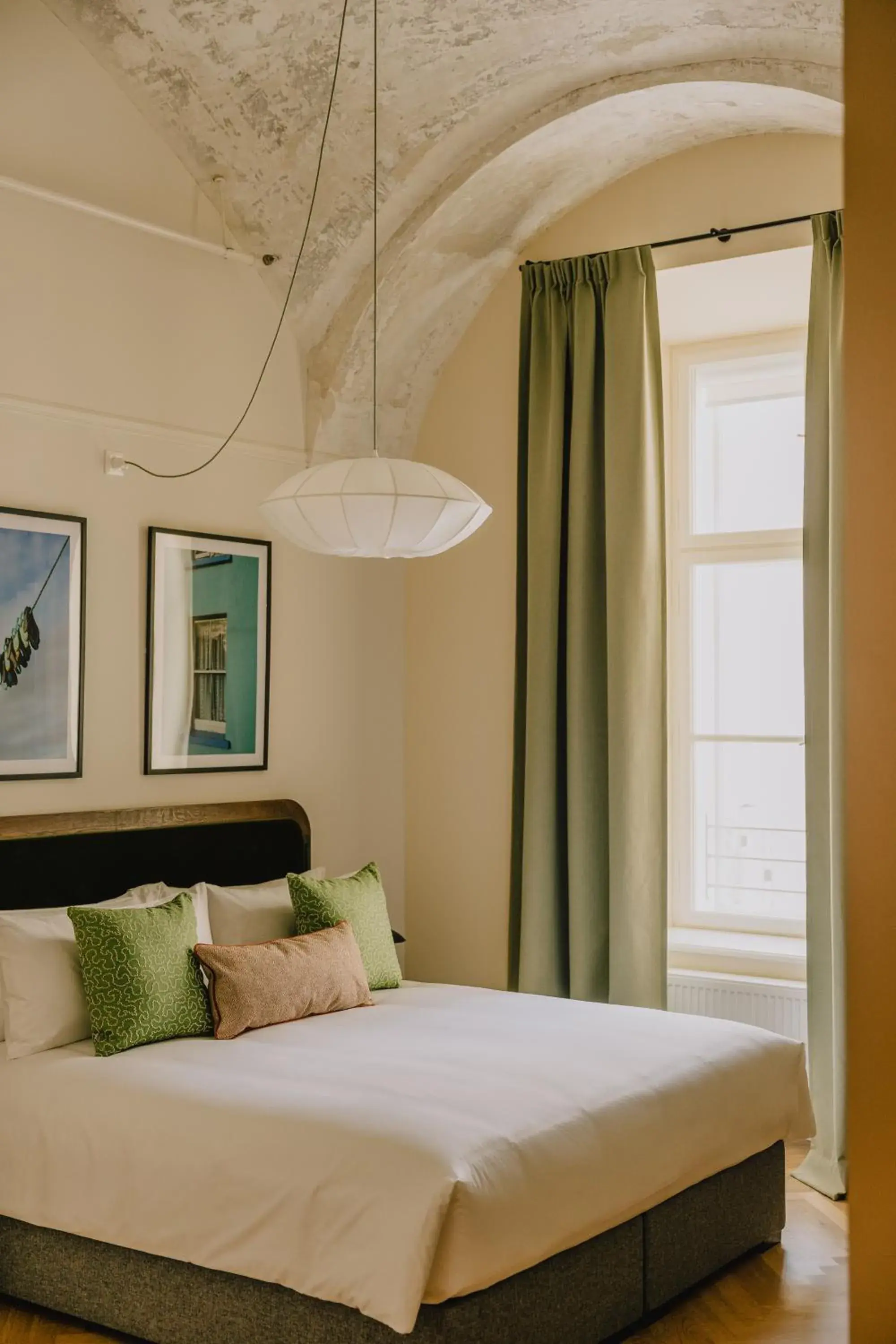 Inner courtyard view, Bed in Wilde Vienna Fleischmarkt Inner courtyard view, Bed in Wilde Vienna Fleischmarkt