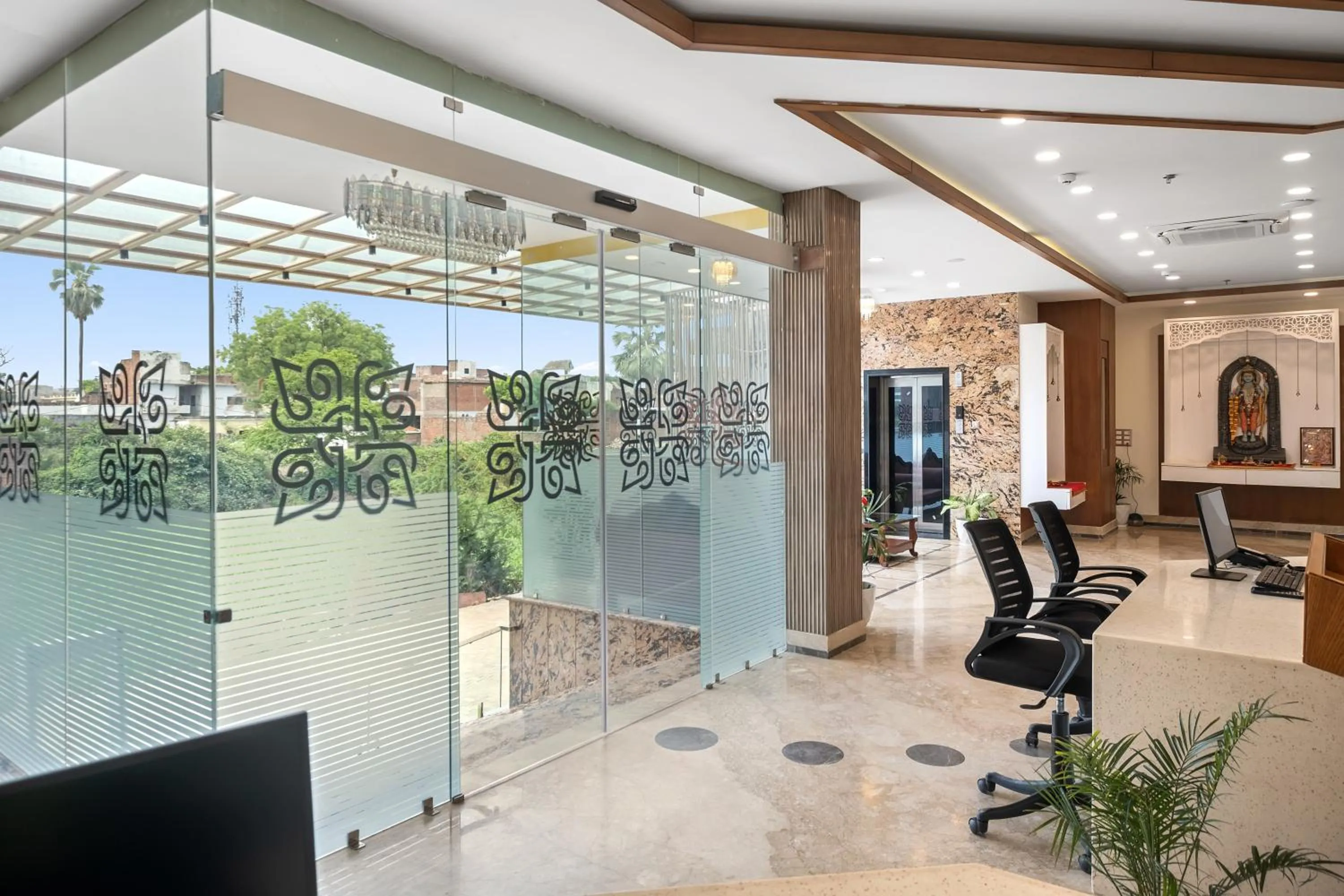 Communal lounge/ TV room in Padmshree Palace