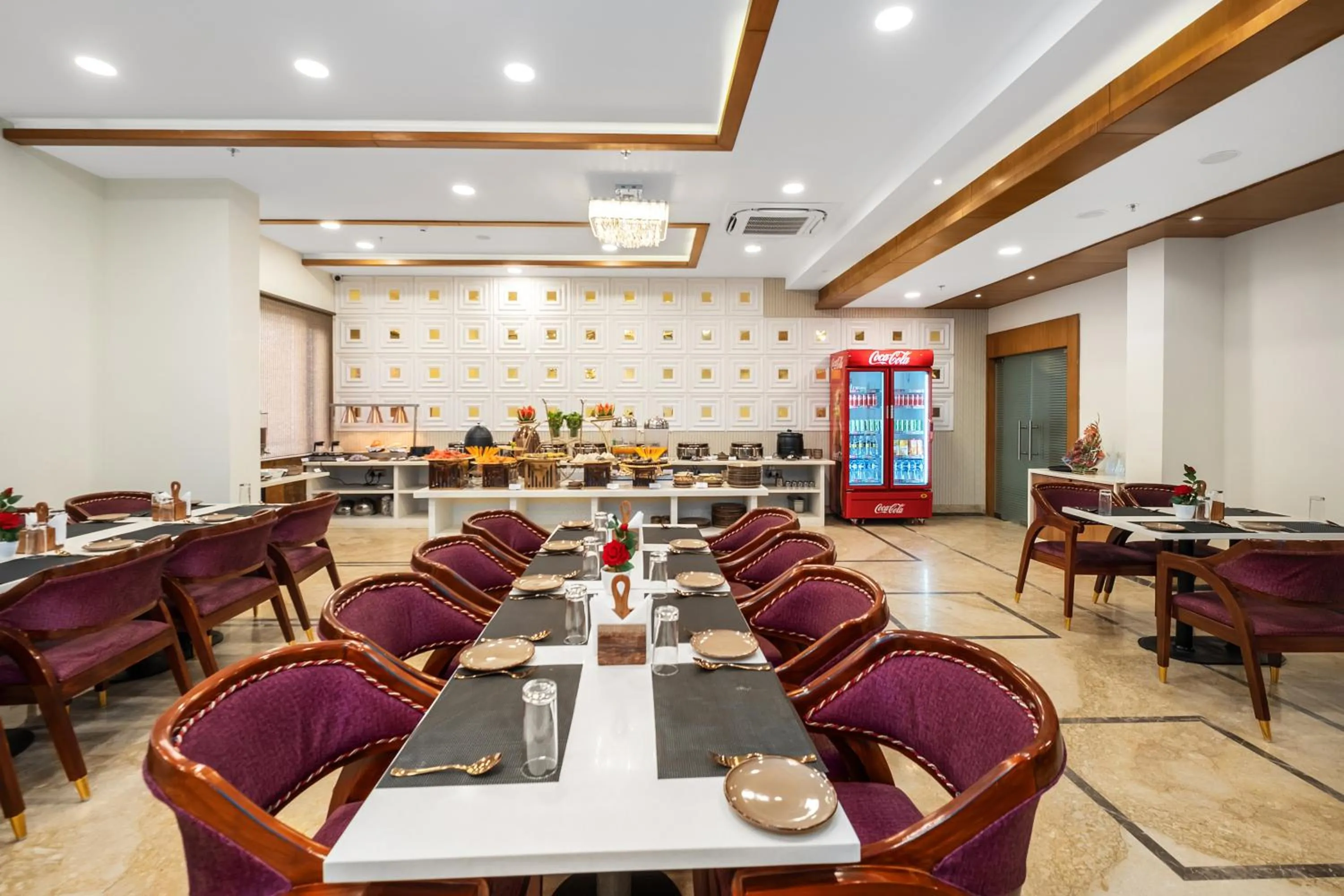 Restaurant/places to eat in Padmshree Palace