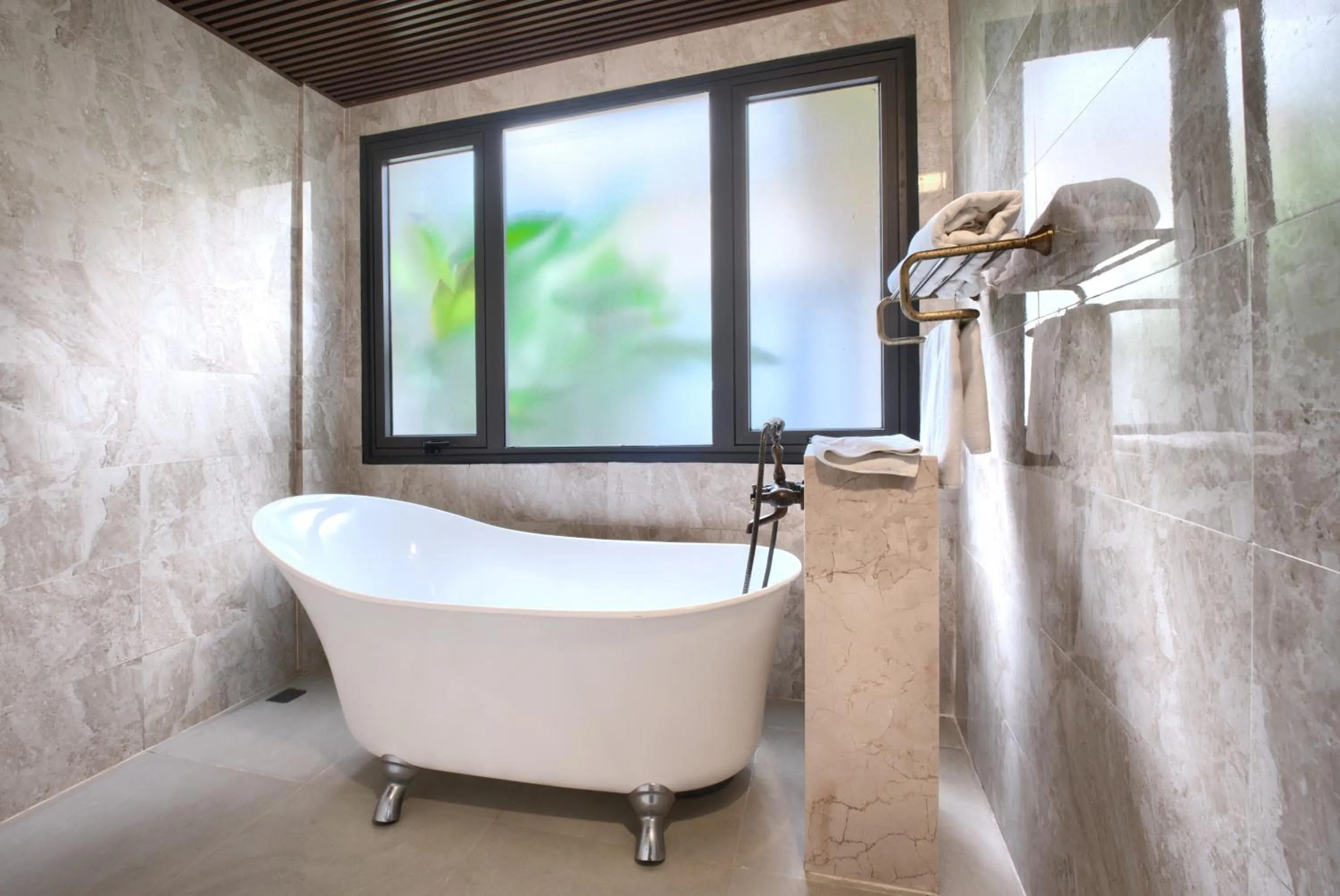 Bath in The Blossom Resort Island Da Nang - Onsen Included