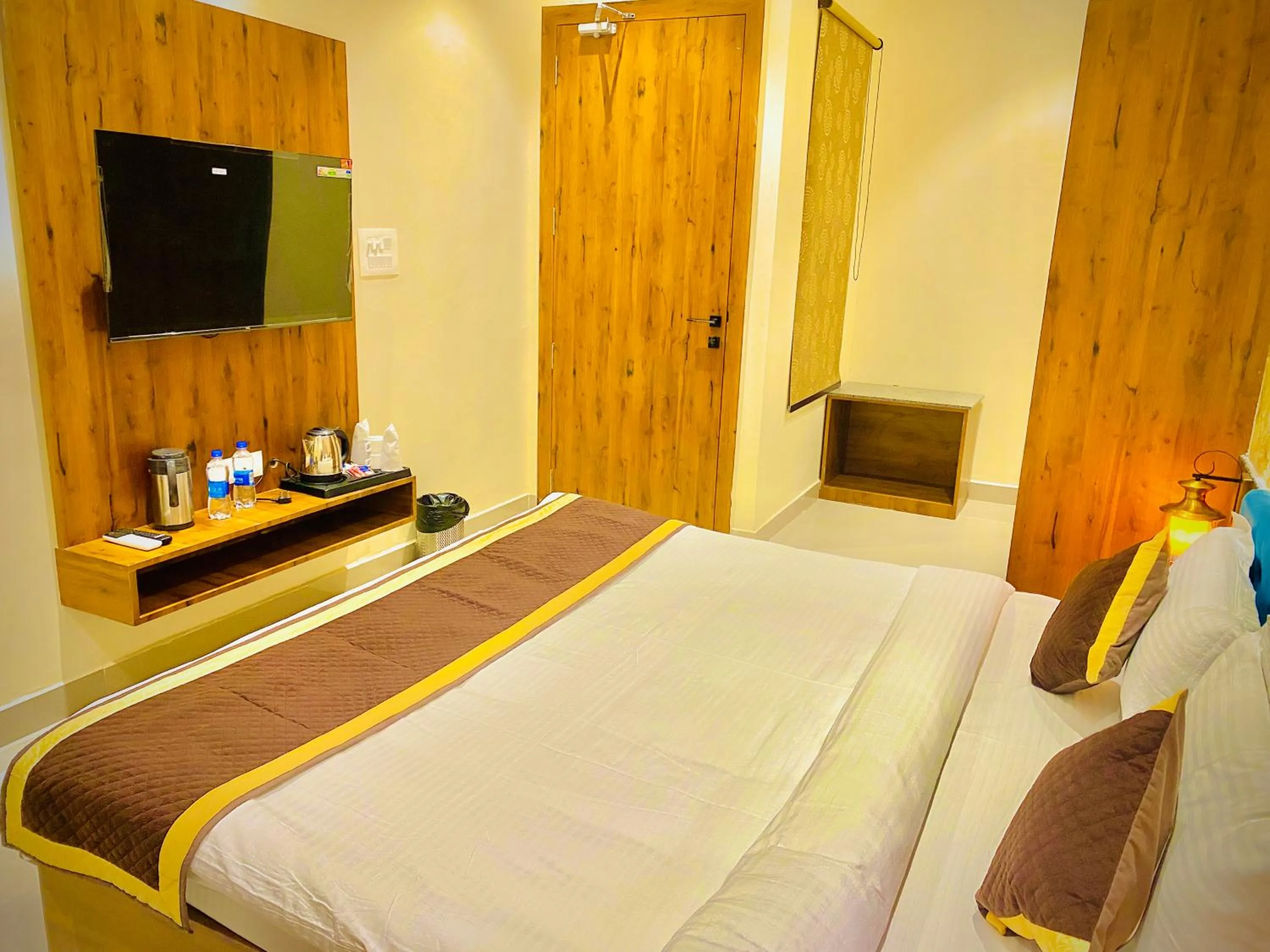 Hotel Tulsi Grand inn