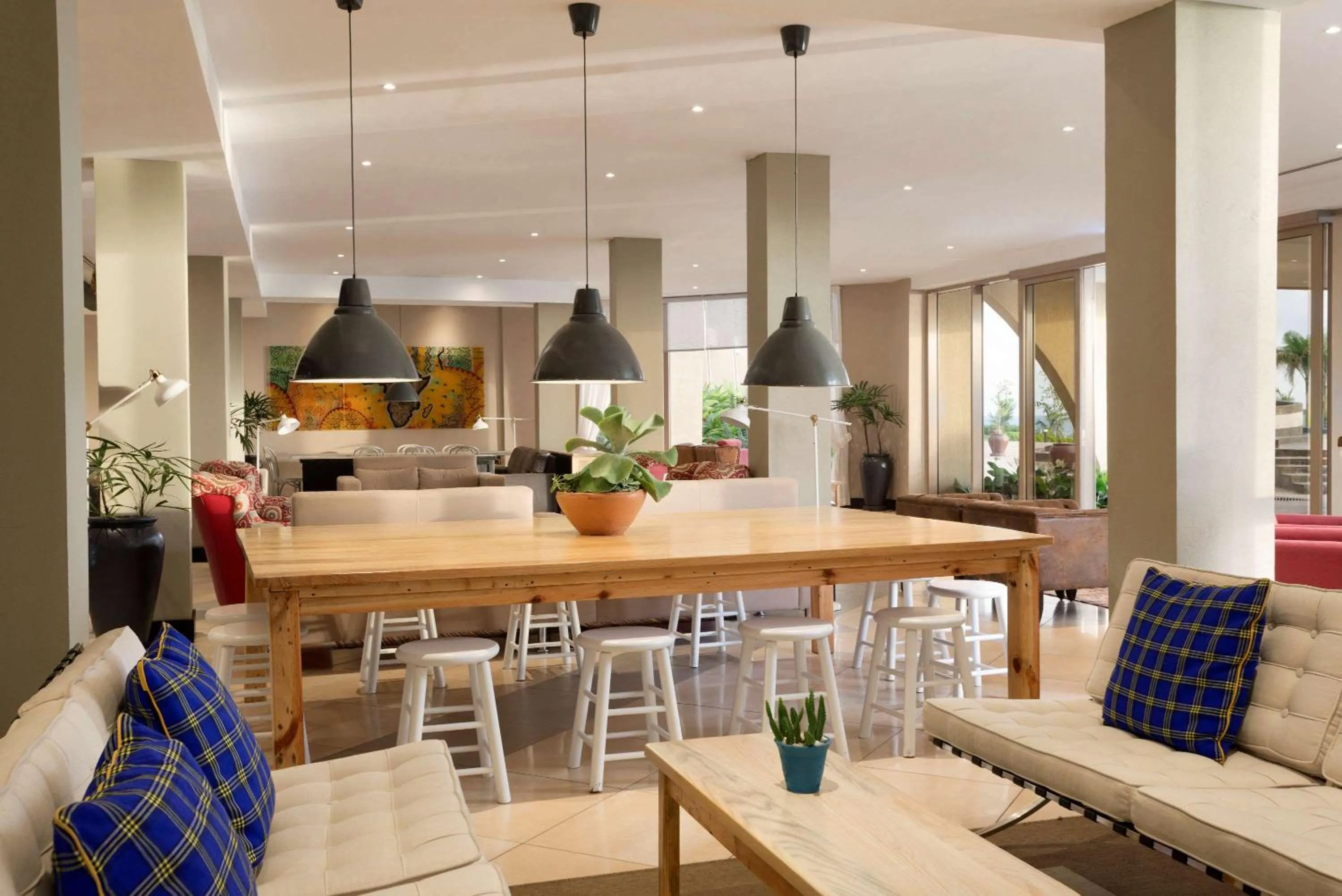 Lounge or bar in Ramada Resort By Wyndham Dar es Salaam