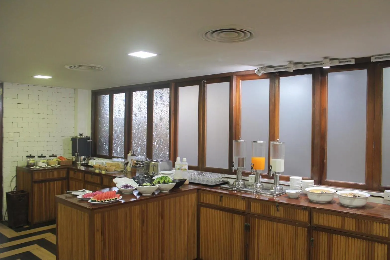 Food and drinks in The Guest Arak Boutique Hotel