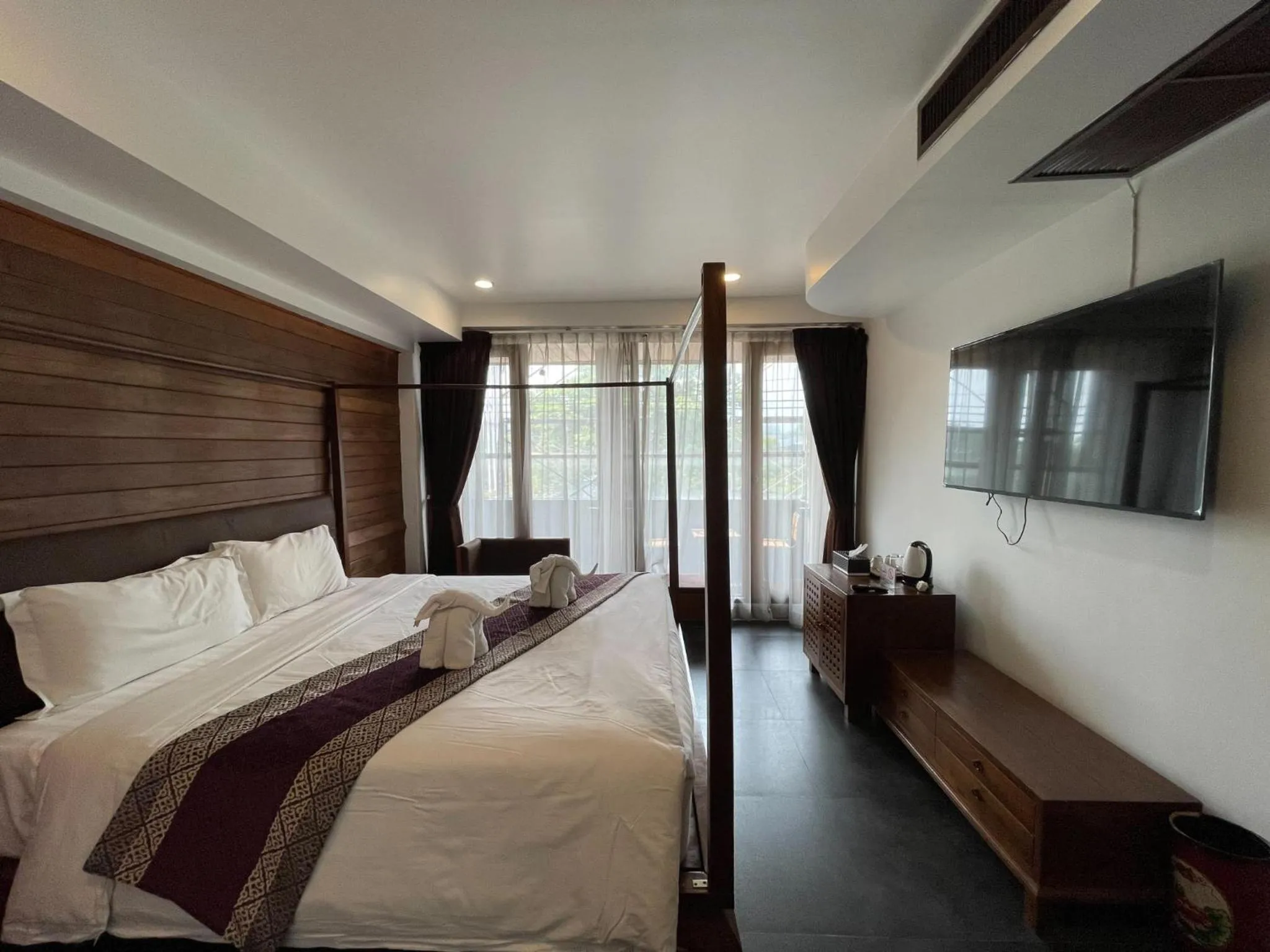 Balcony/Terrace, Bed in The Guest Arak Boutique Hotel