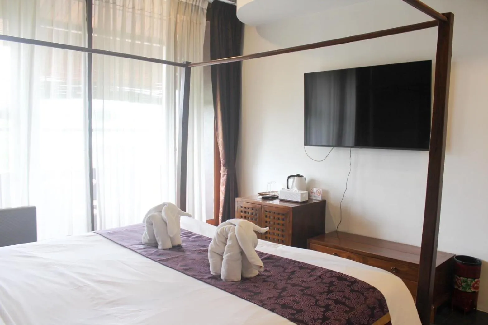 TV and multimedia, Bed in The Guest Arak Boutique Hotel