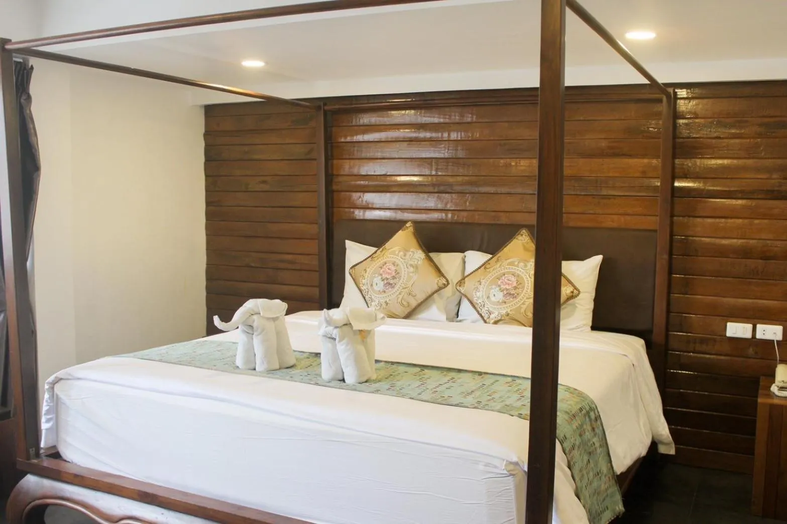 Bed in The Guest Arak Boutique Hotel