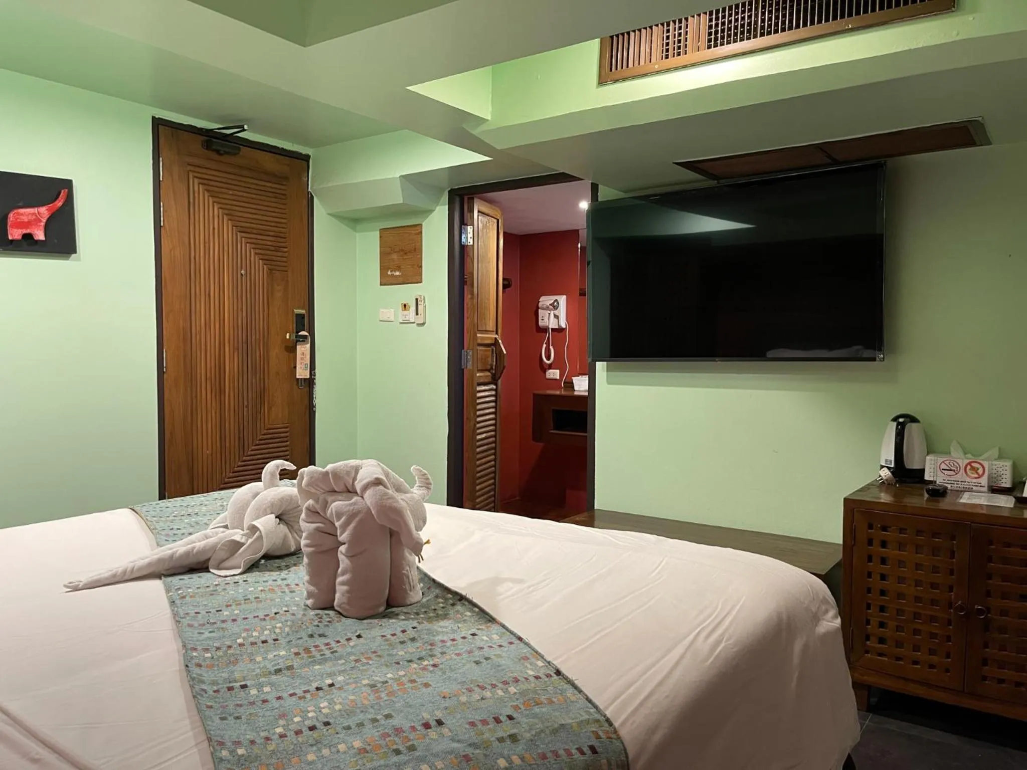 Bed in The Guest Arak Boutique Hotel