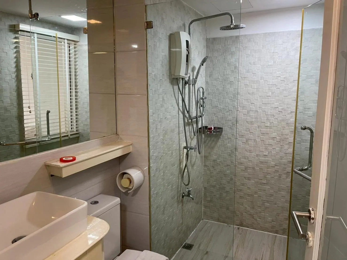 Shower in The Guest Arak Boutique Hotel