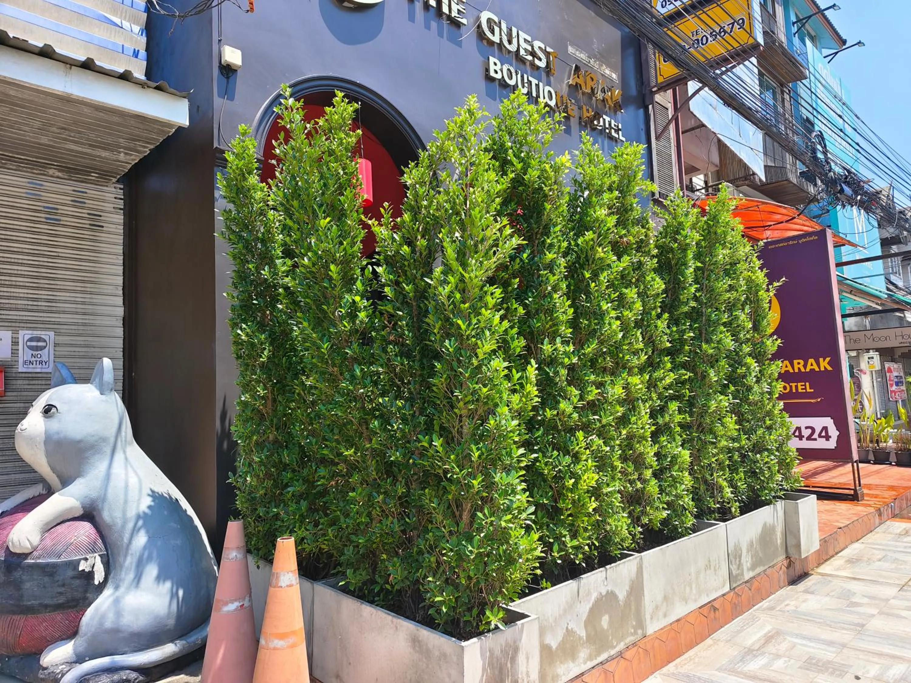 Facade/entrance in The Guest Arak Boutique Hotel