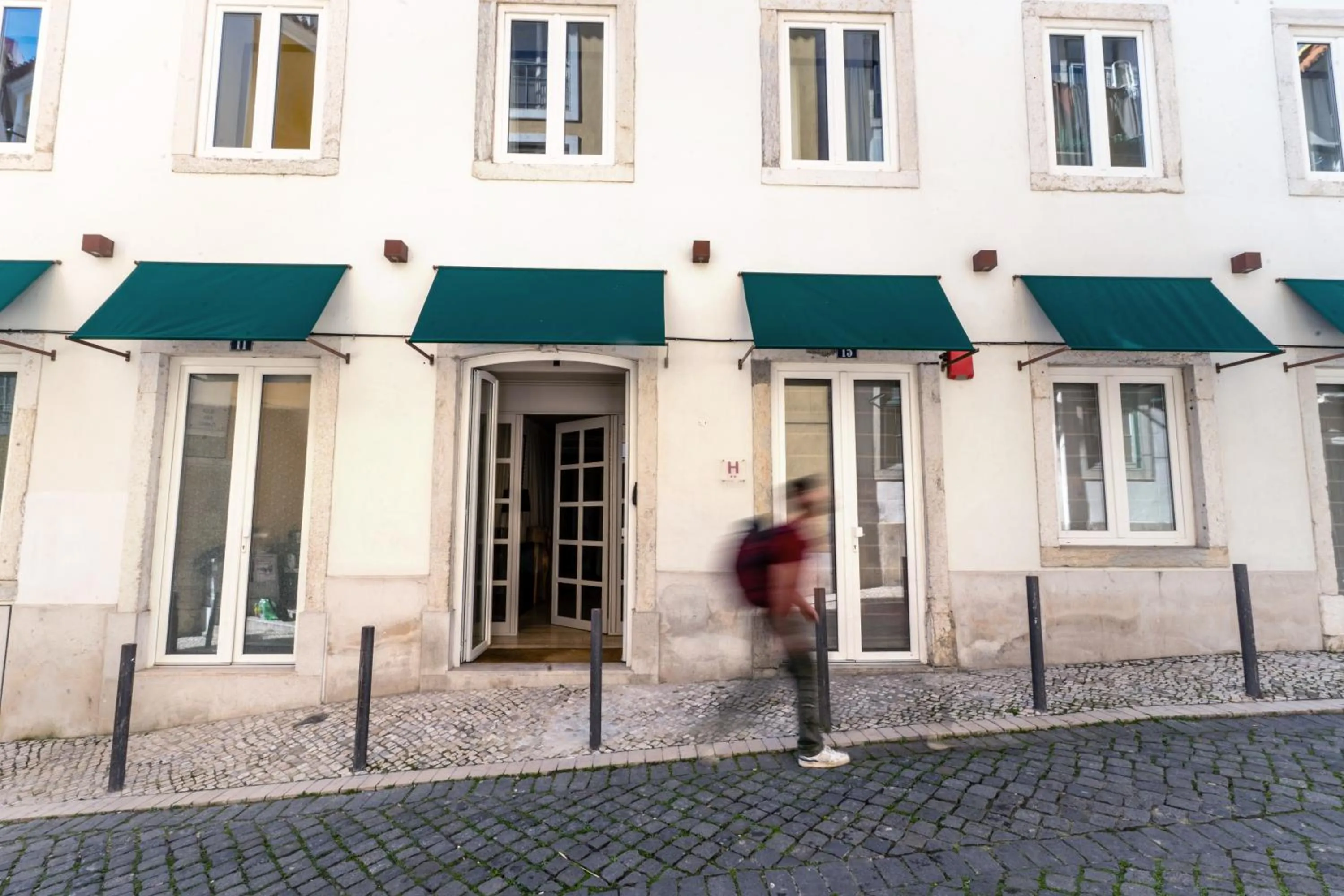 Facade/entrance in Casa Teva Lisboa Boutique Hotel by chic&basic