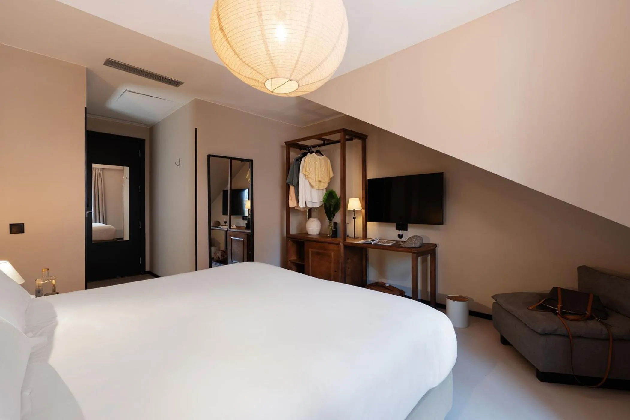 Bed in Casa Teva Lisboa Boutique Hotel by chic&basic