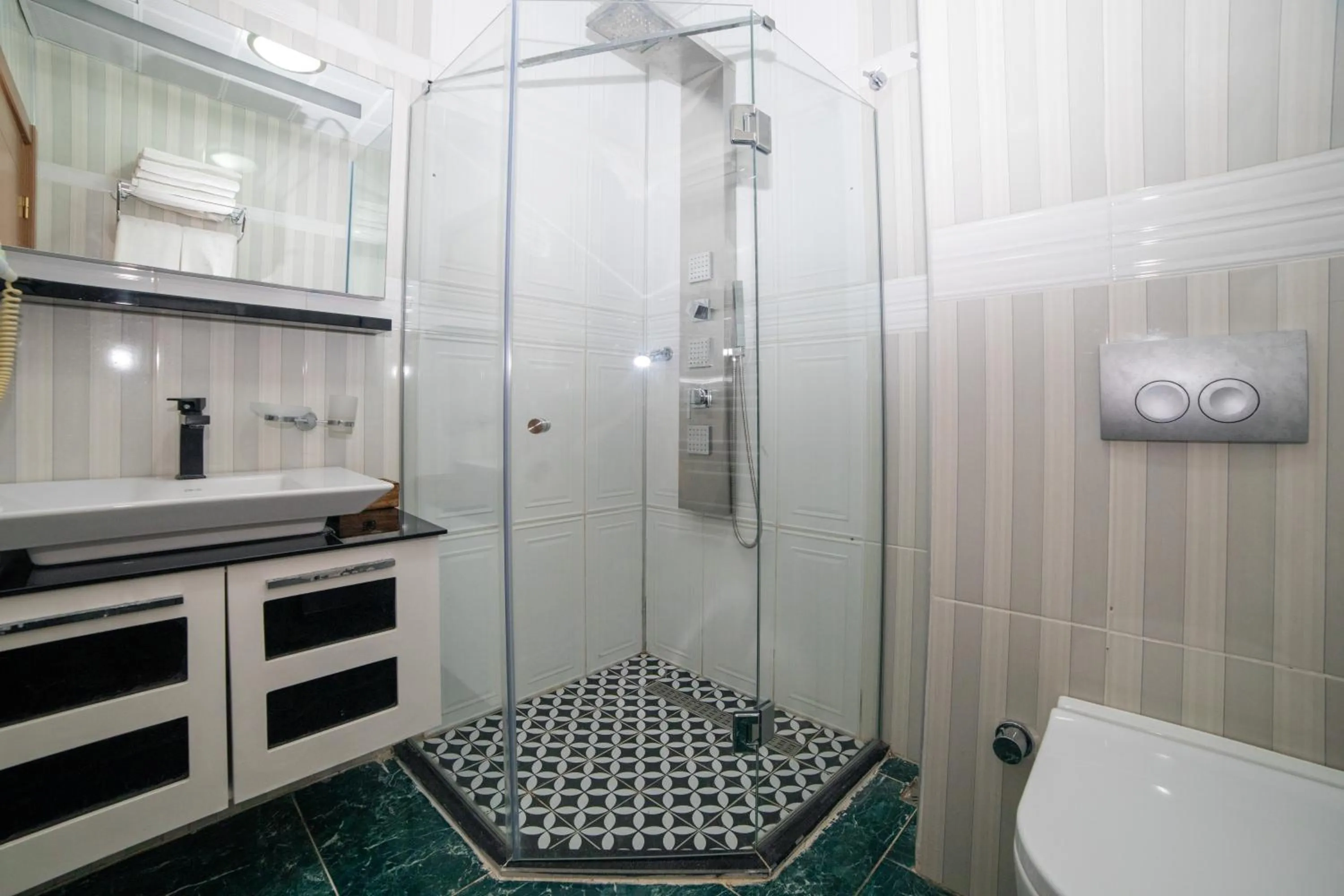 Bathroom in Kuzey Park Hotel