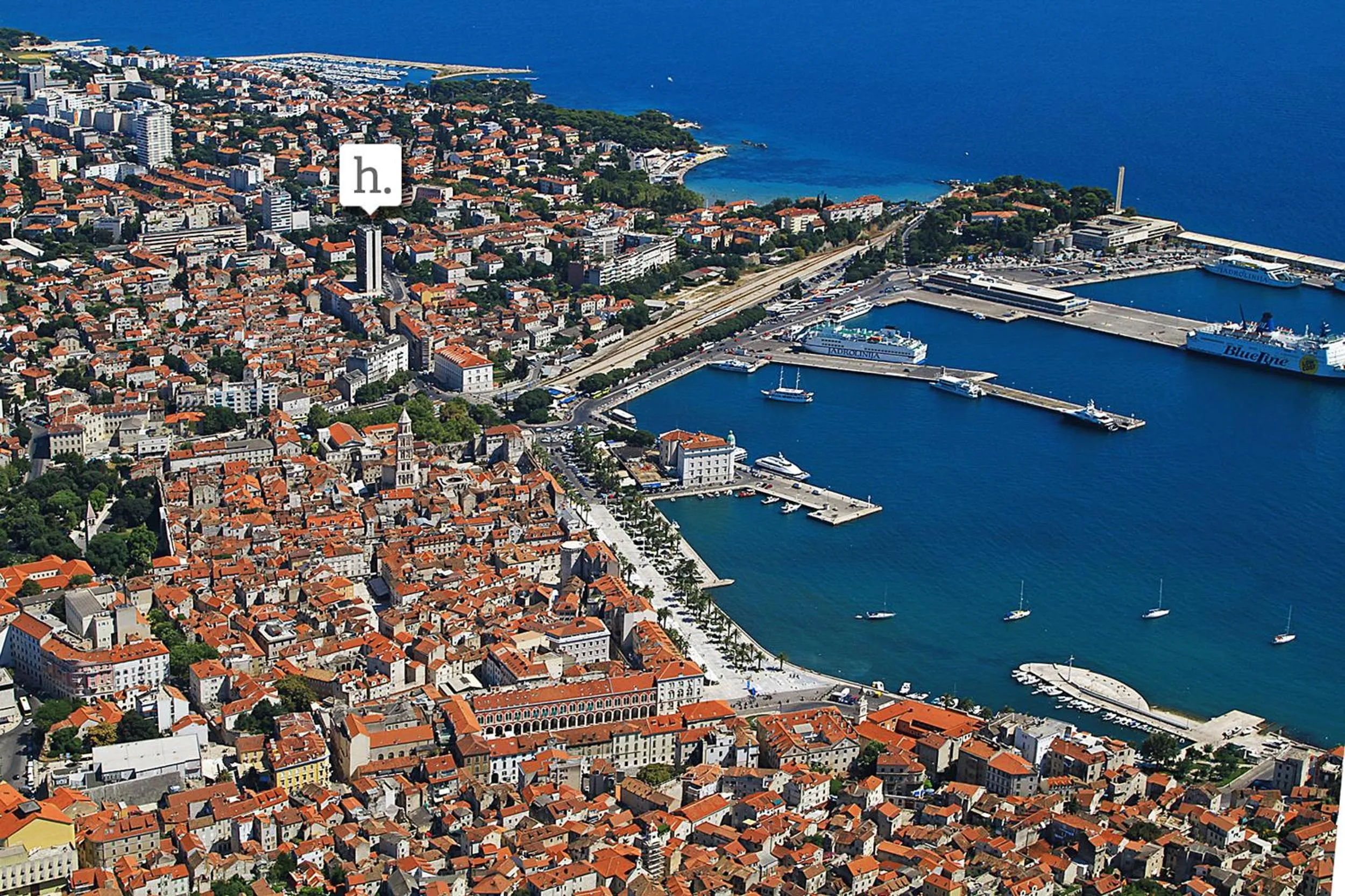 Property building in Horizon Luxury Suites & Design Rooms