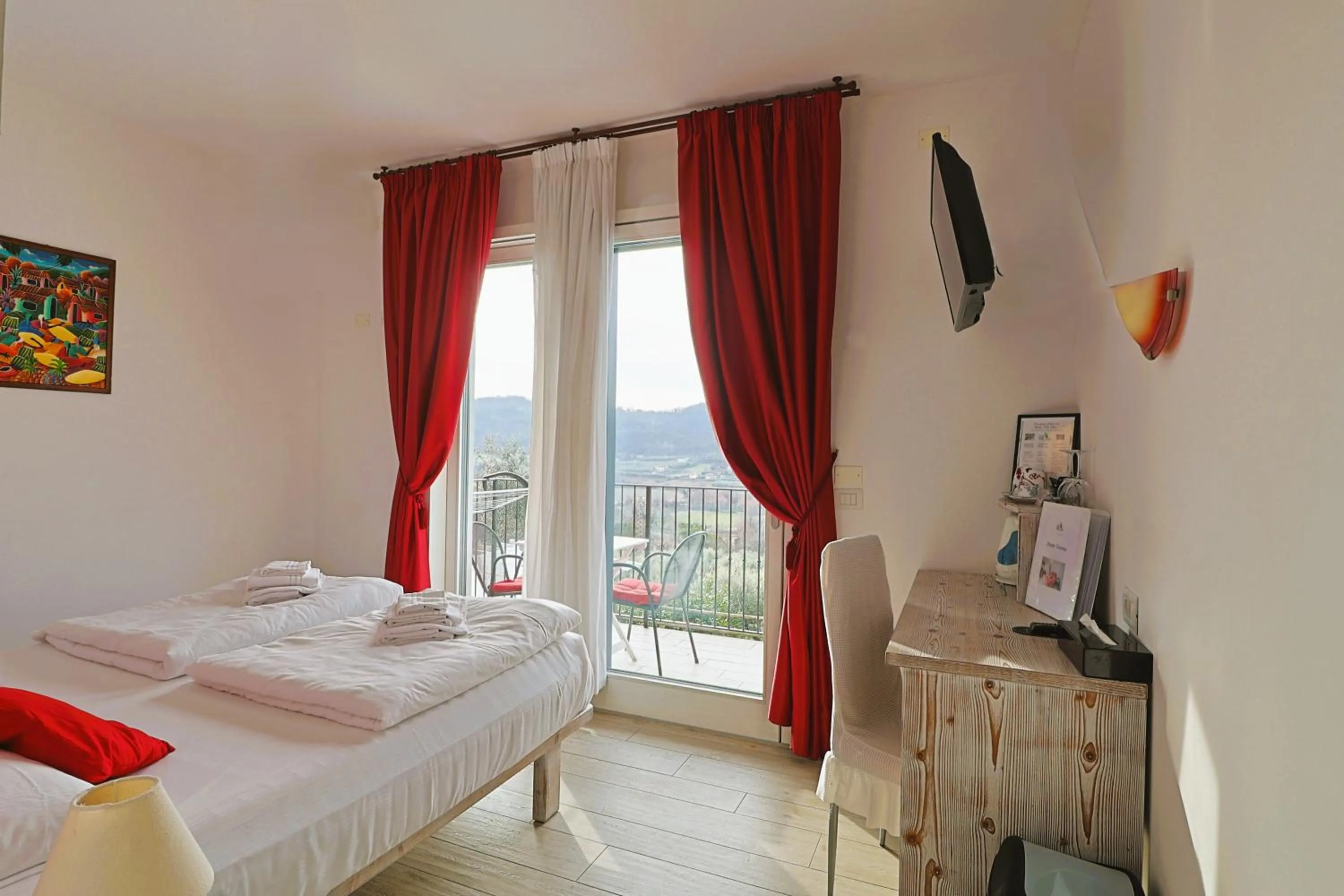 View (from property/room), Bed in Relais Villa Olivi