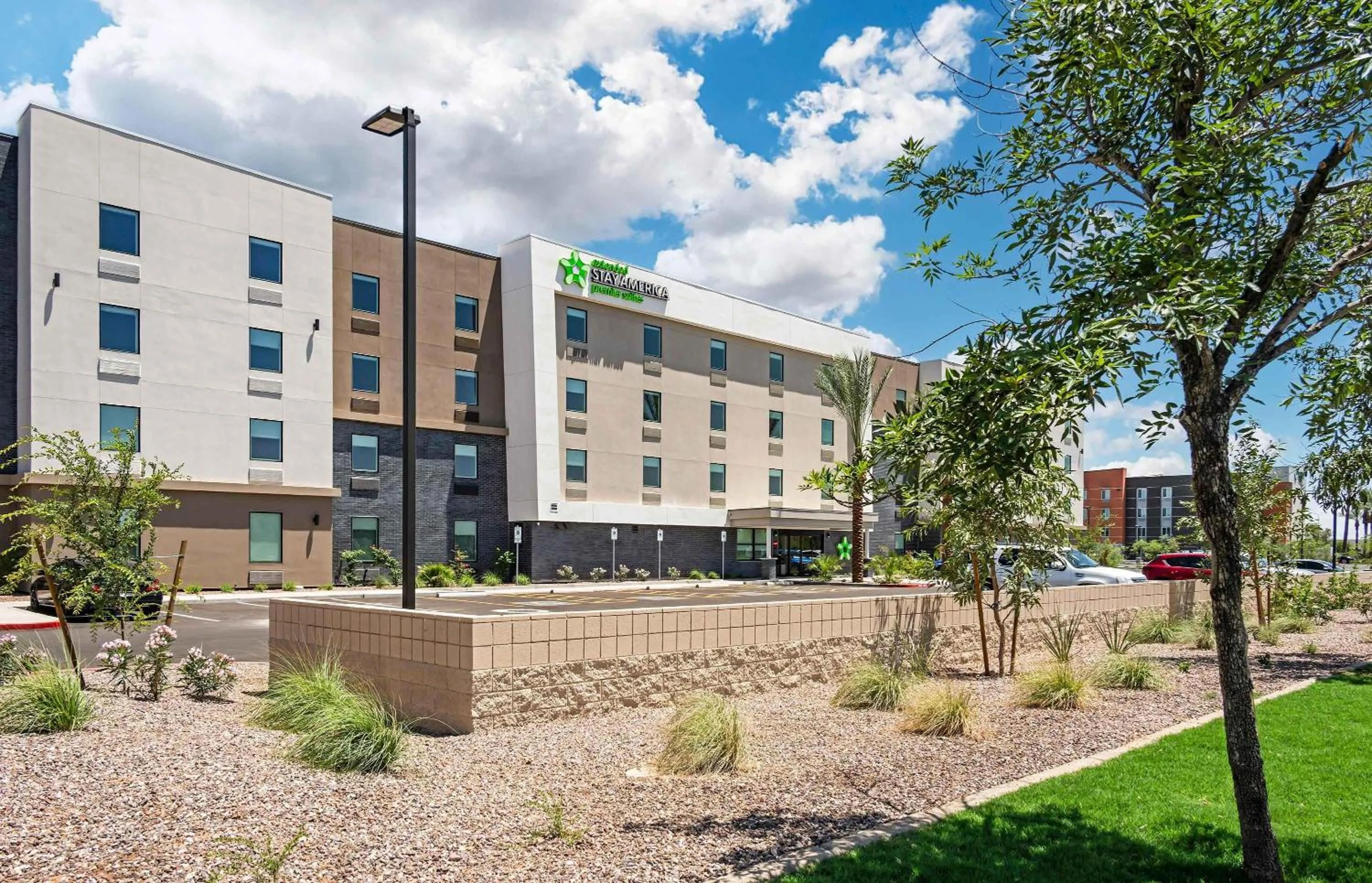 Property building in Extended Stay America Premier Suites Phoenix Chandler Airport
