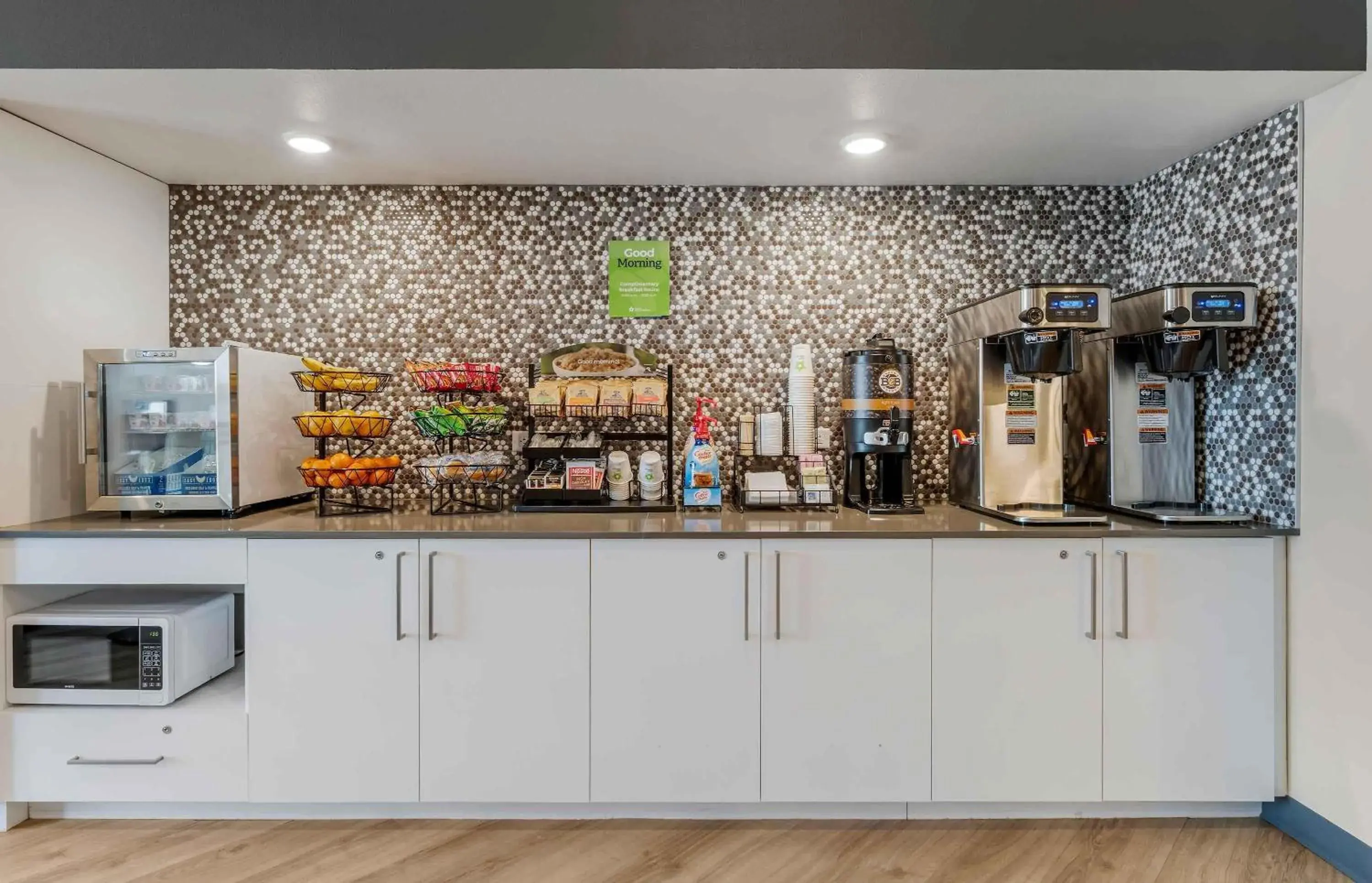 Breakfast in Extended Stay America Premier Suites Phoenix Chandler Airport Breakfast in Extended Stay America Premier Suites Phoenix Chandler Airport