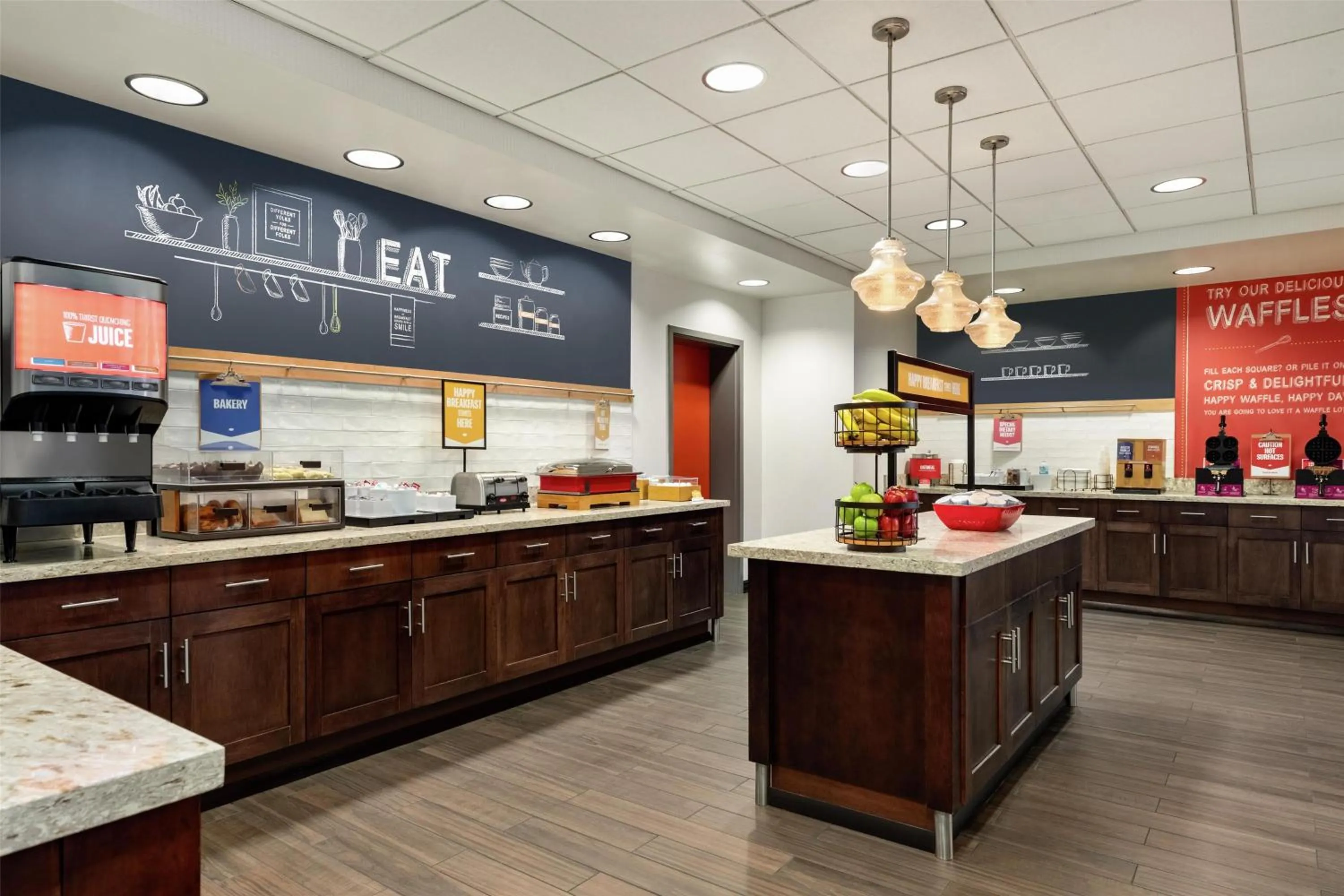 Breakfast in Hampton Inn & Suites - Pittsburgh/Harmarville, PA