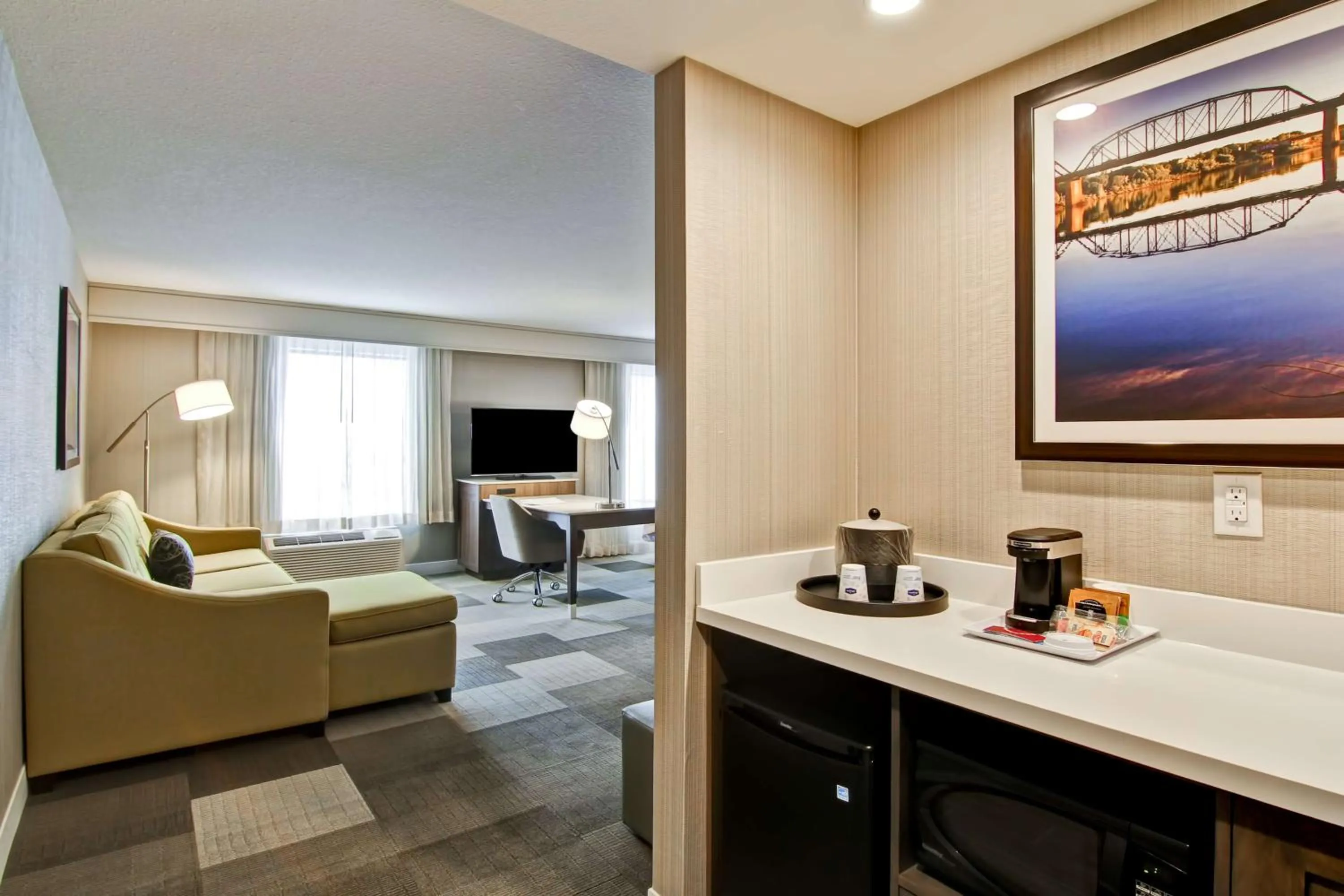 Bedroom in Hampton Inn & Suites by Hilton Saskatoon Airport
