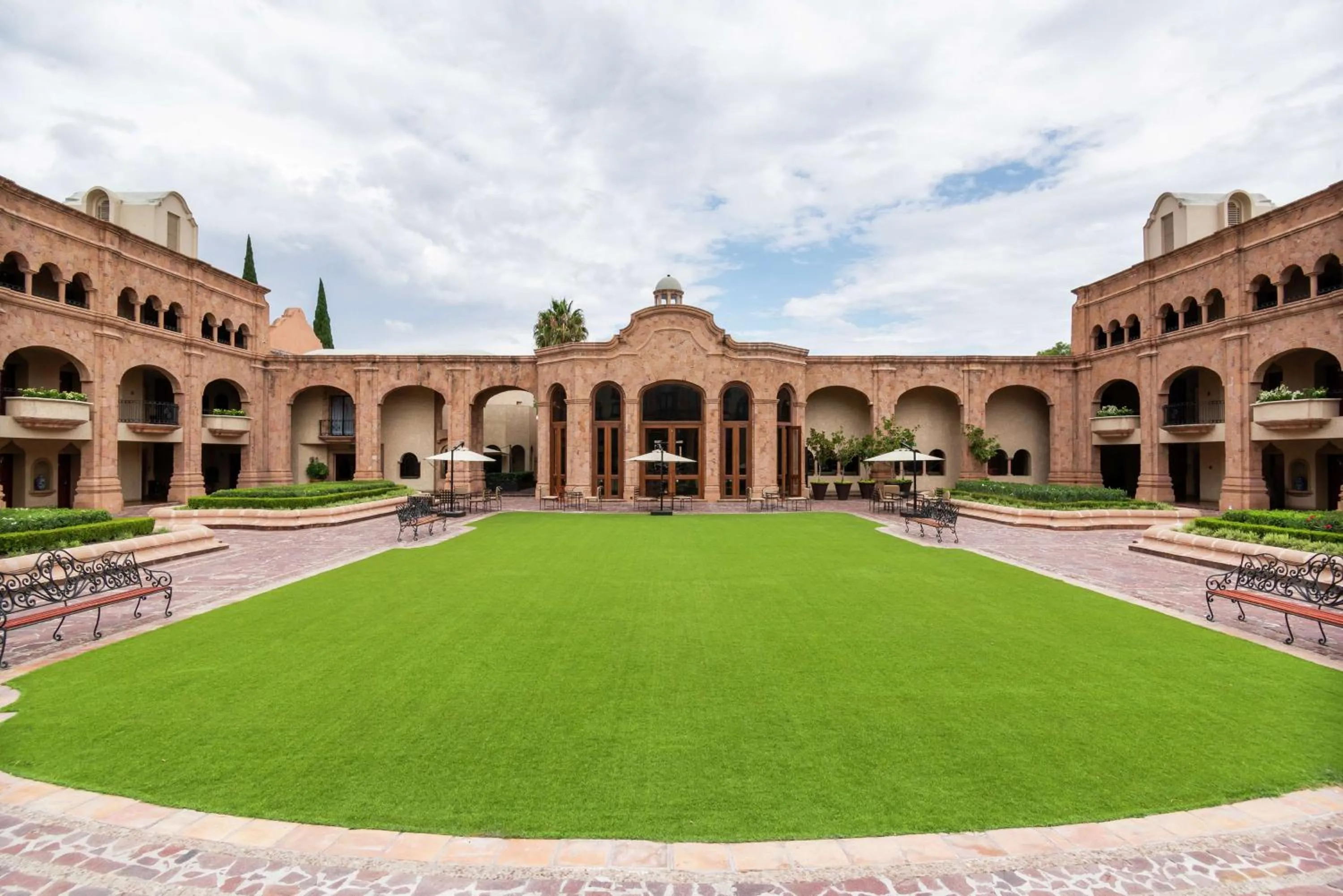 Garden in Hilton San Luis Potosi