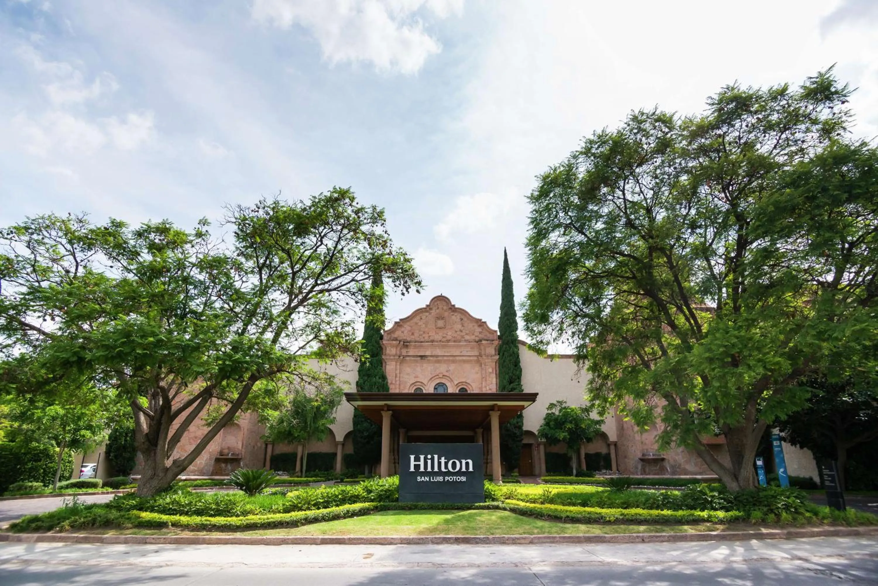 Property building in Hilton San Luis Potosi