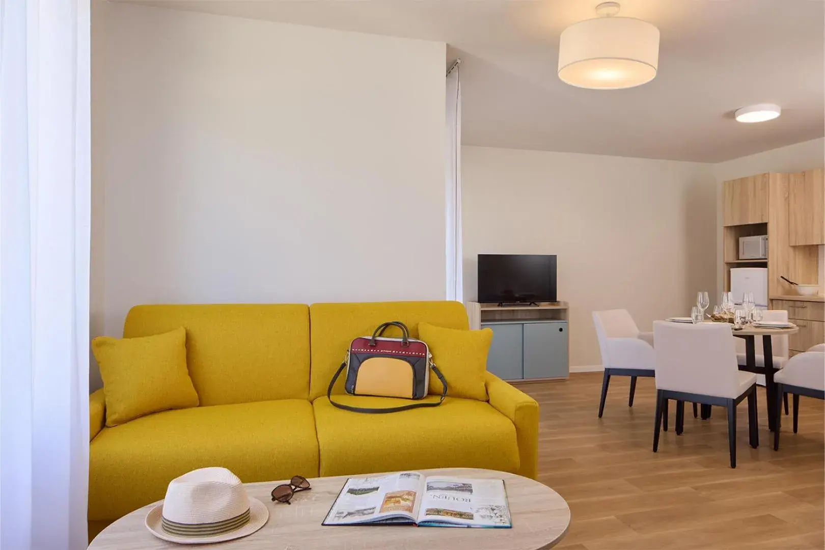 Two-Bedroom Apartment in Quality Aparthotel Rouen Two-Bedroom Apartment in Quality Aparthotel Rouen