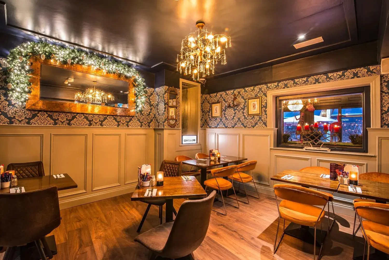 Lounge or bar in Tralee Benners Hotel Lounge or bar in Tralee Benners Hotel