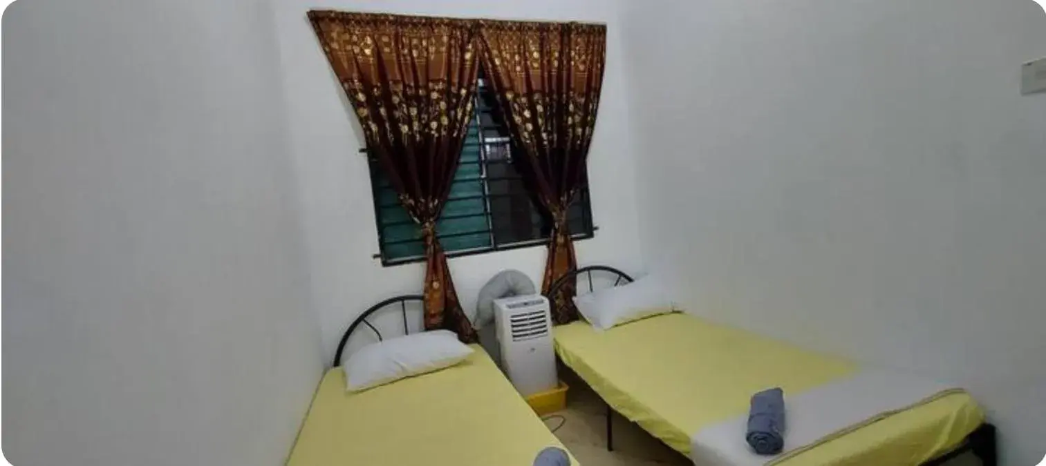Bed in KK Minimalist Budget 2 Bedroom Appt f 6 free park Bed in KK Minimalist Budget 2 Bedroom Appt f 6 free park