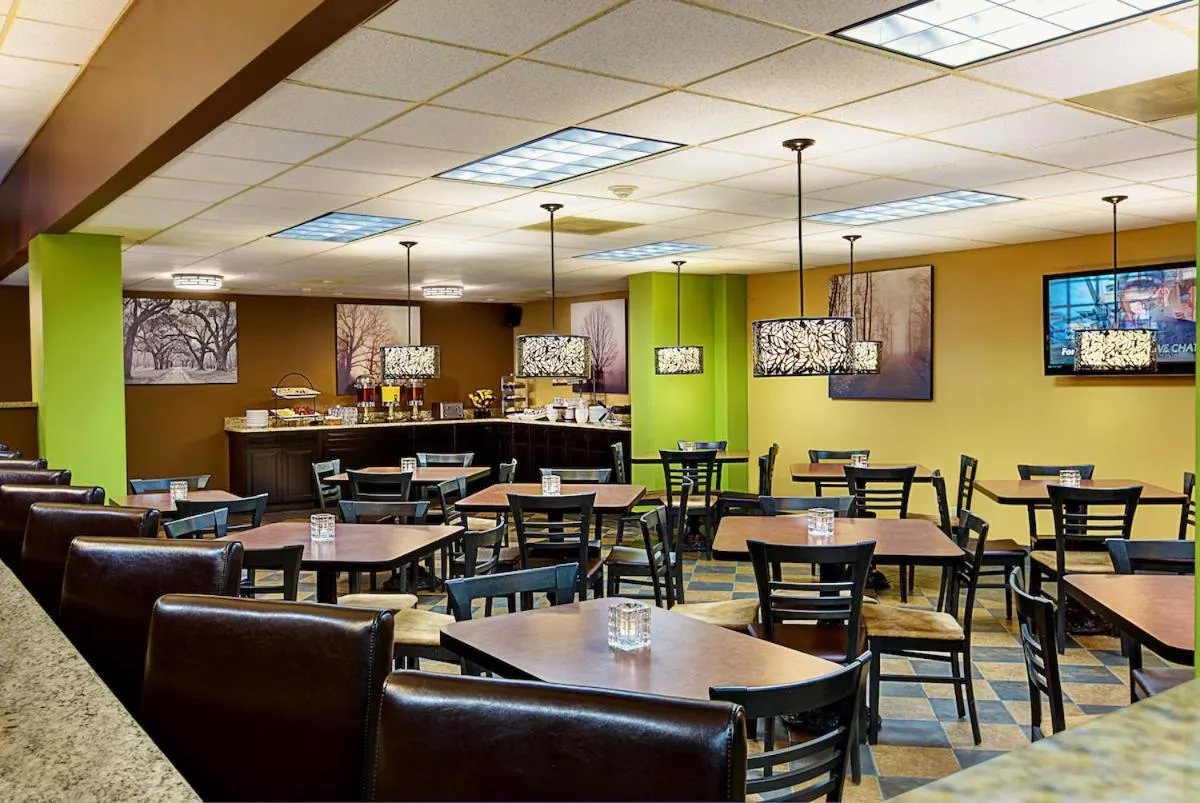 Home Inn Woods Hotel