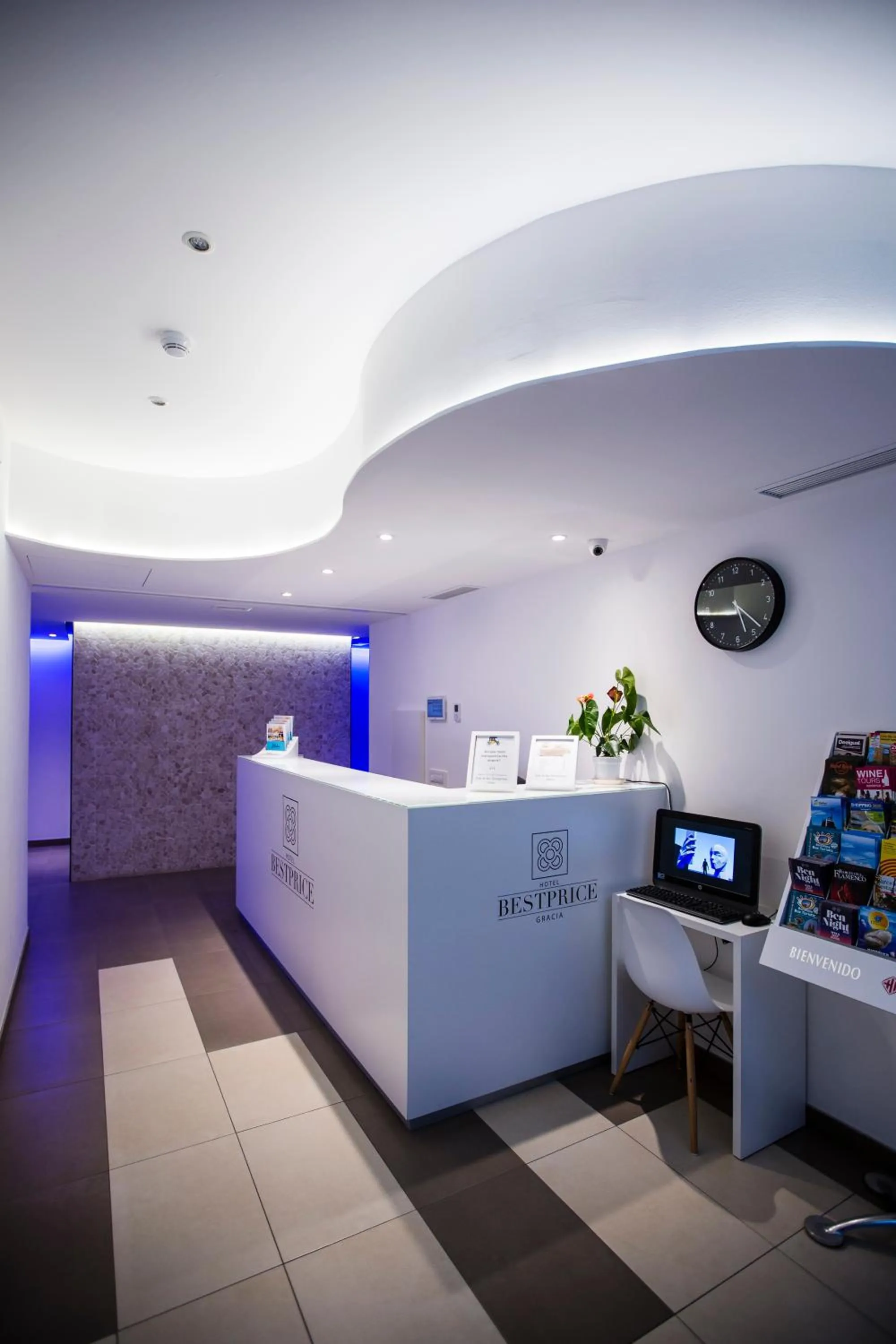 Lobby or reception in Hotel BESTPRICE Gracia