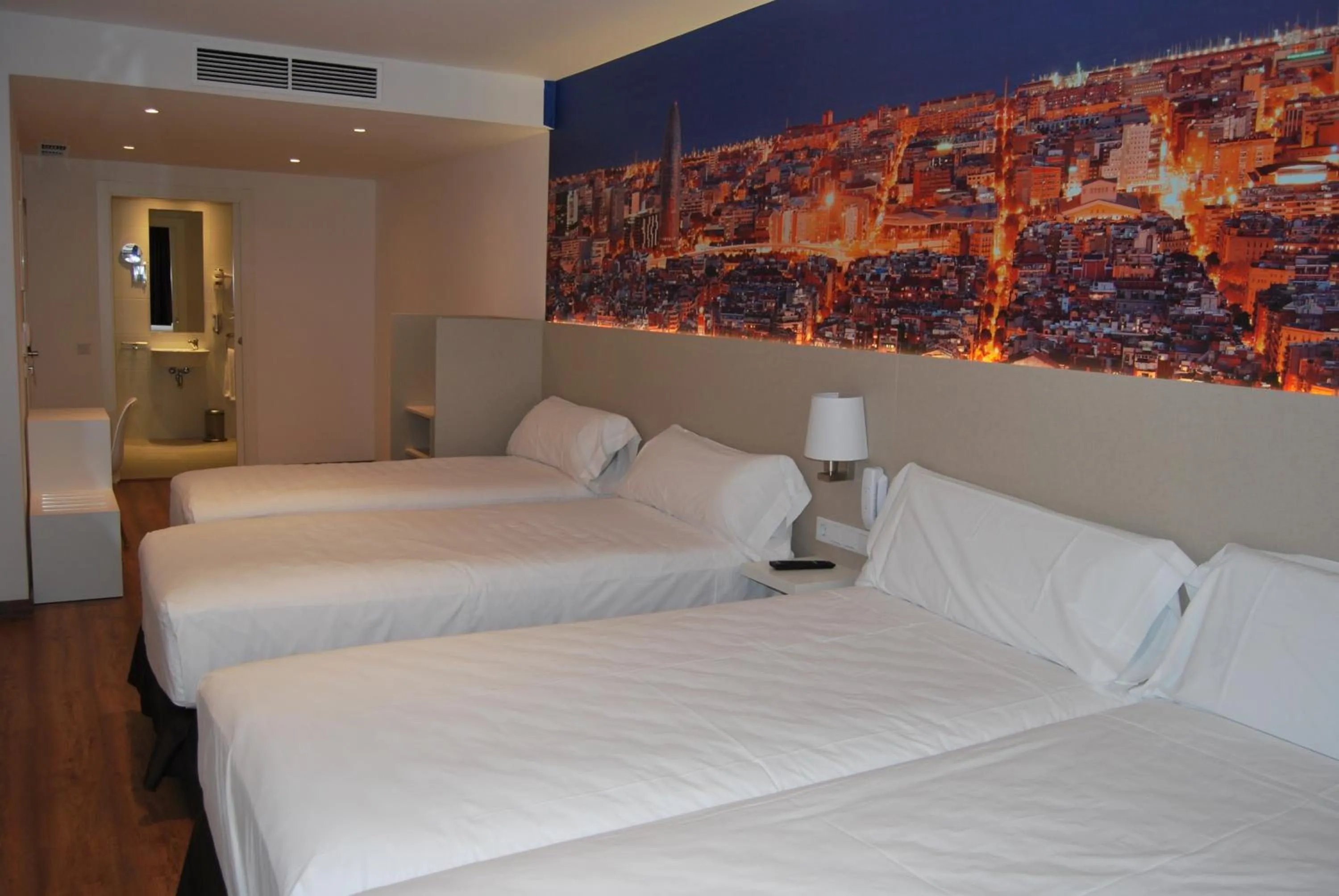 Bed in Hotel BESTPRICE Gracia