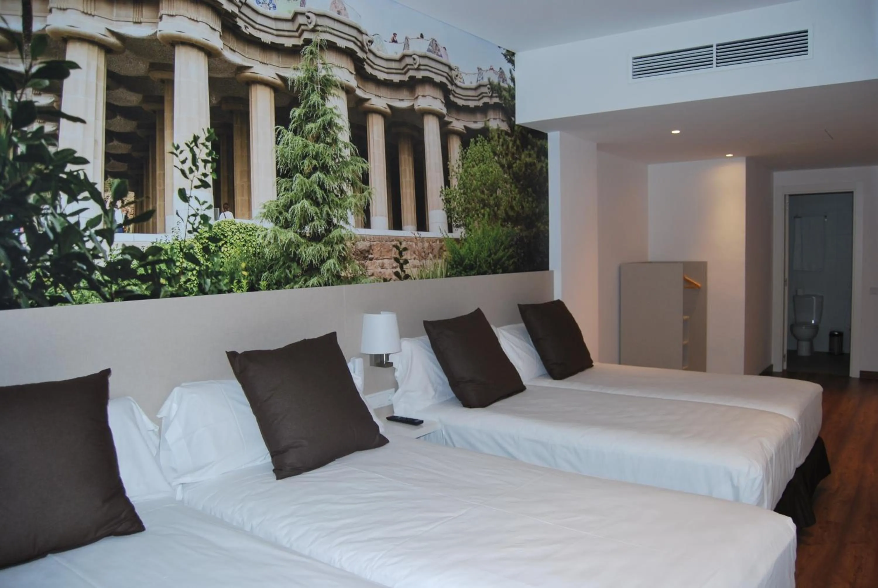 Bed in Hotel BESTPRICE Gracia