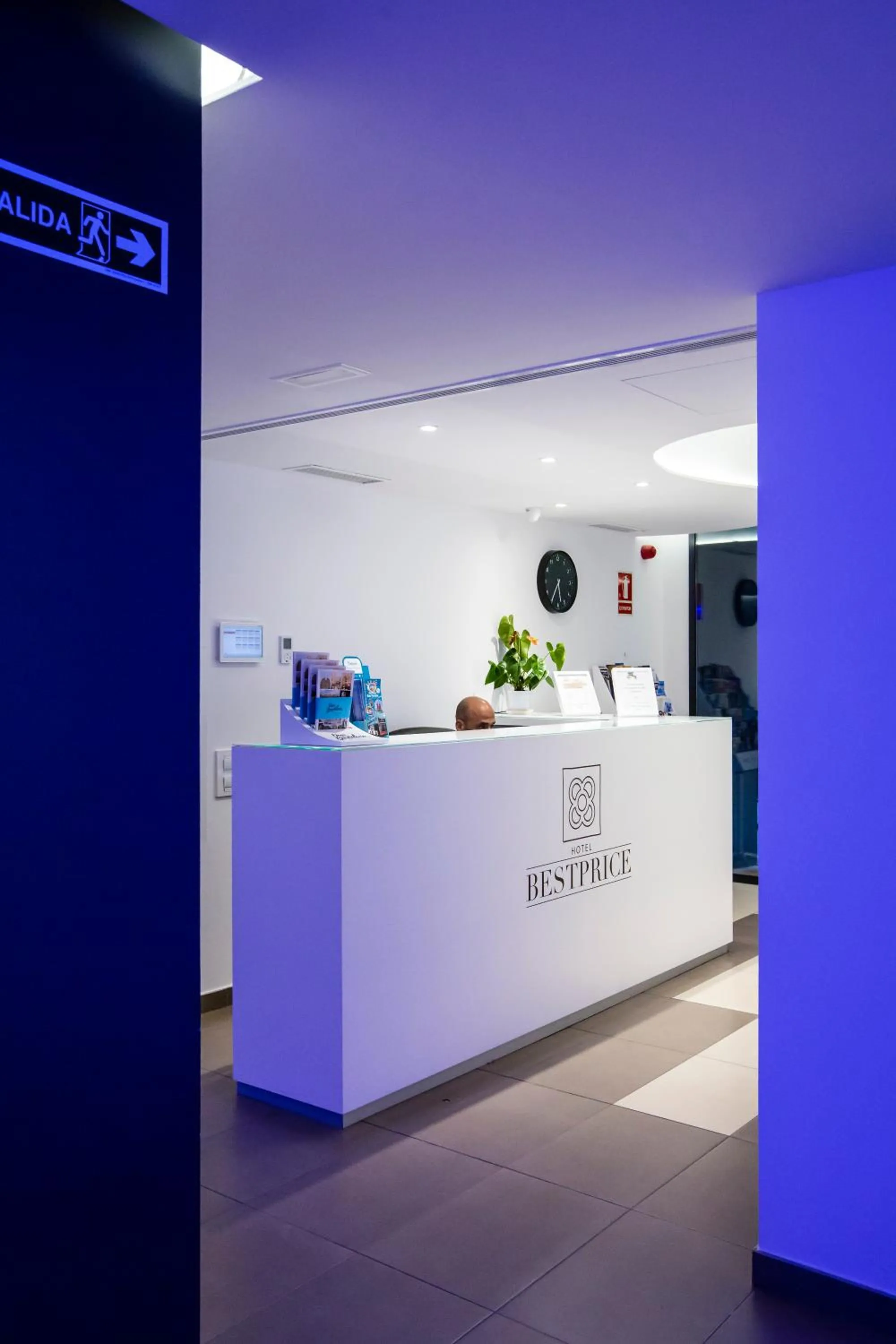 Lobby or reception in Hotel BESTPRICE Gracia
