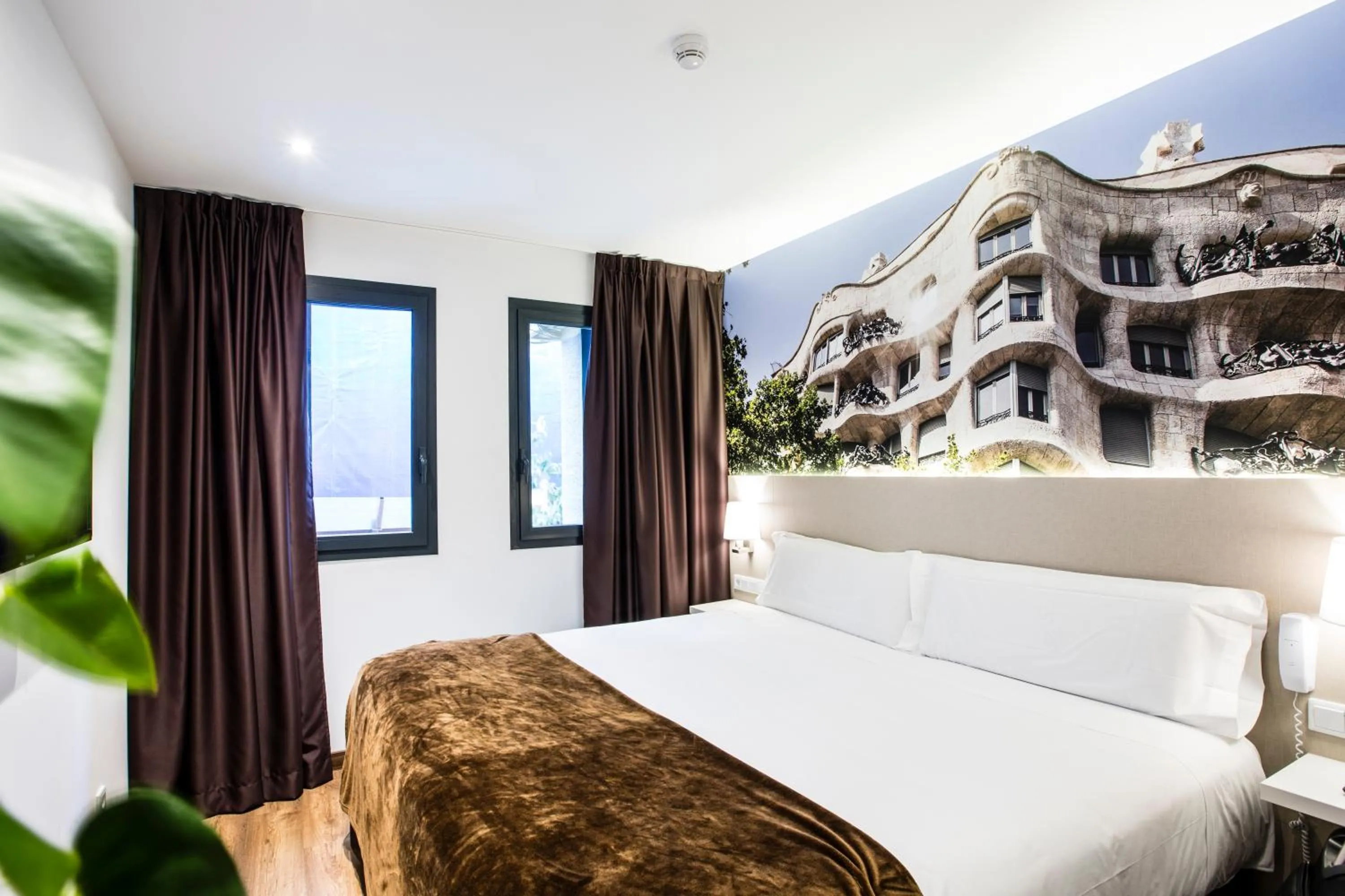 Photo of the whole room, Bed in Hotel BESTPRICE Gracia