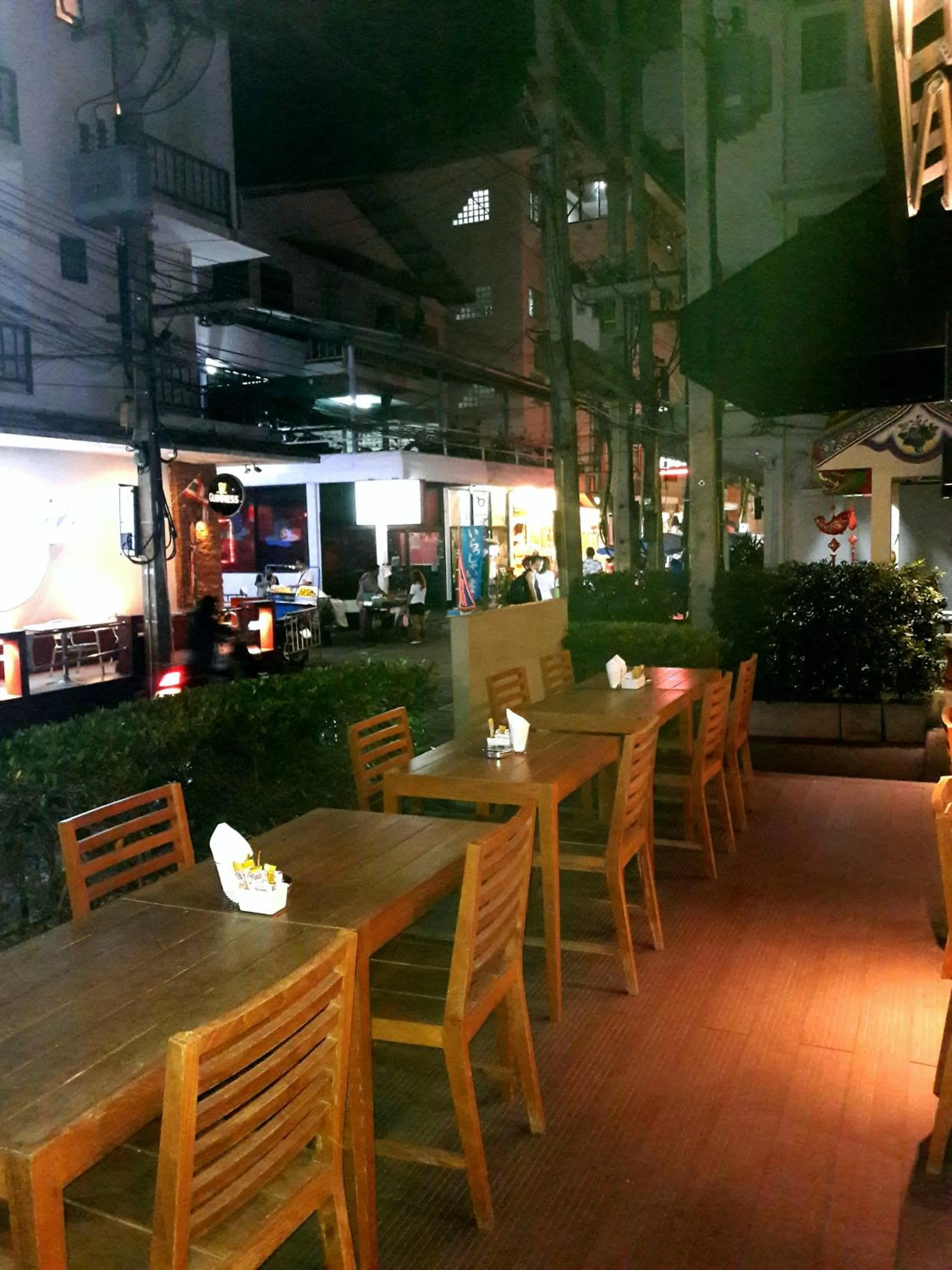 Restaurant/places to eat in W14 Pattaya