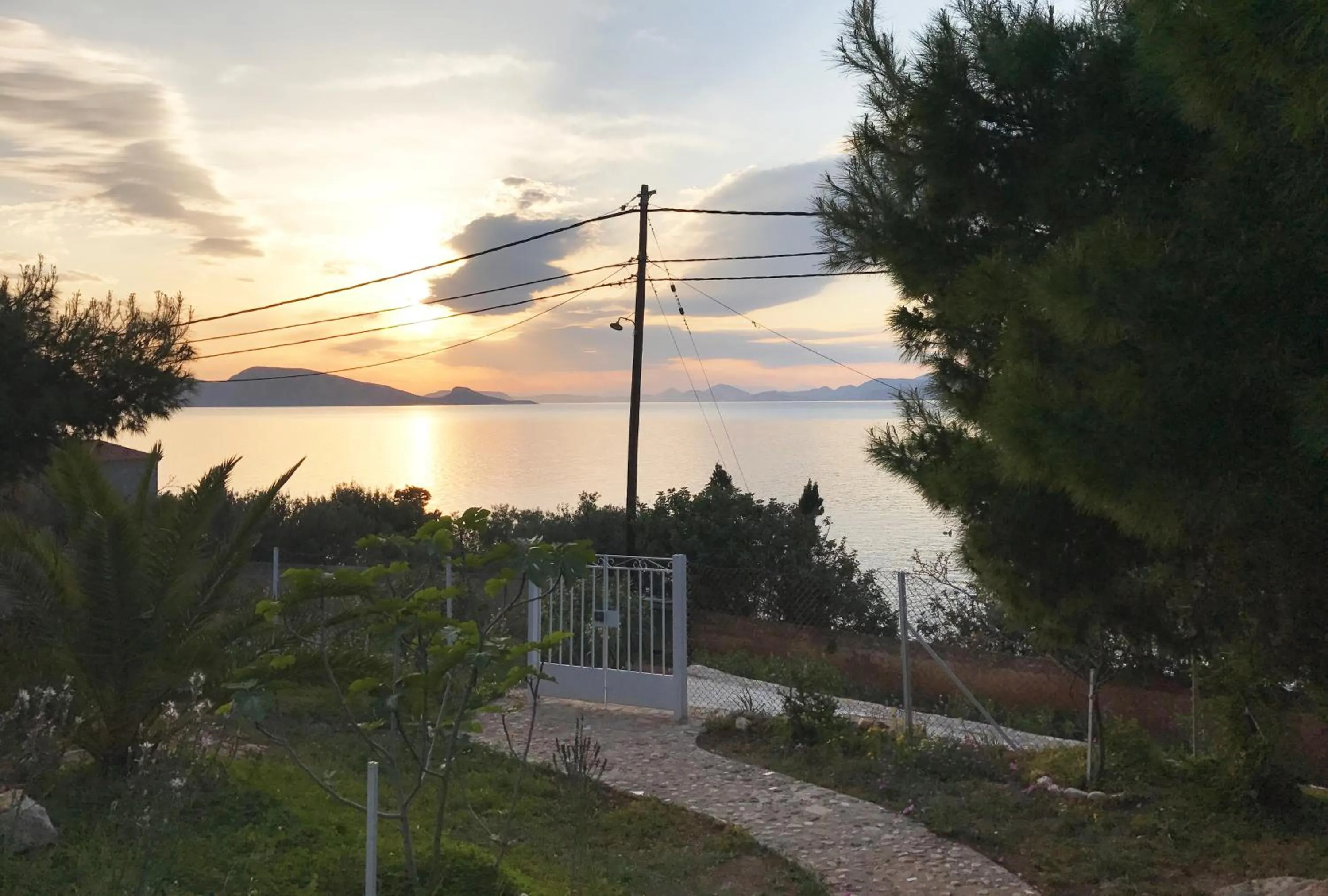 Garden in Vlichos Studio Apartment