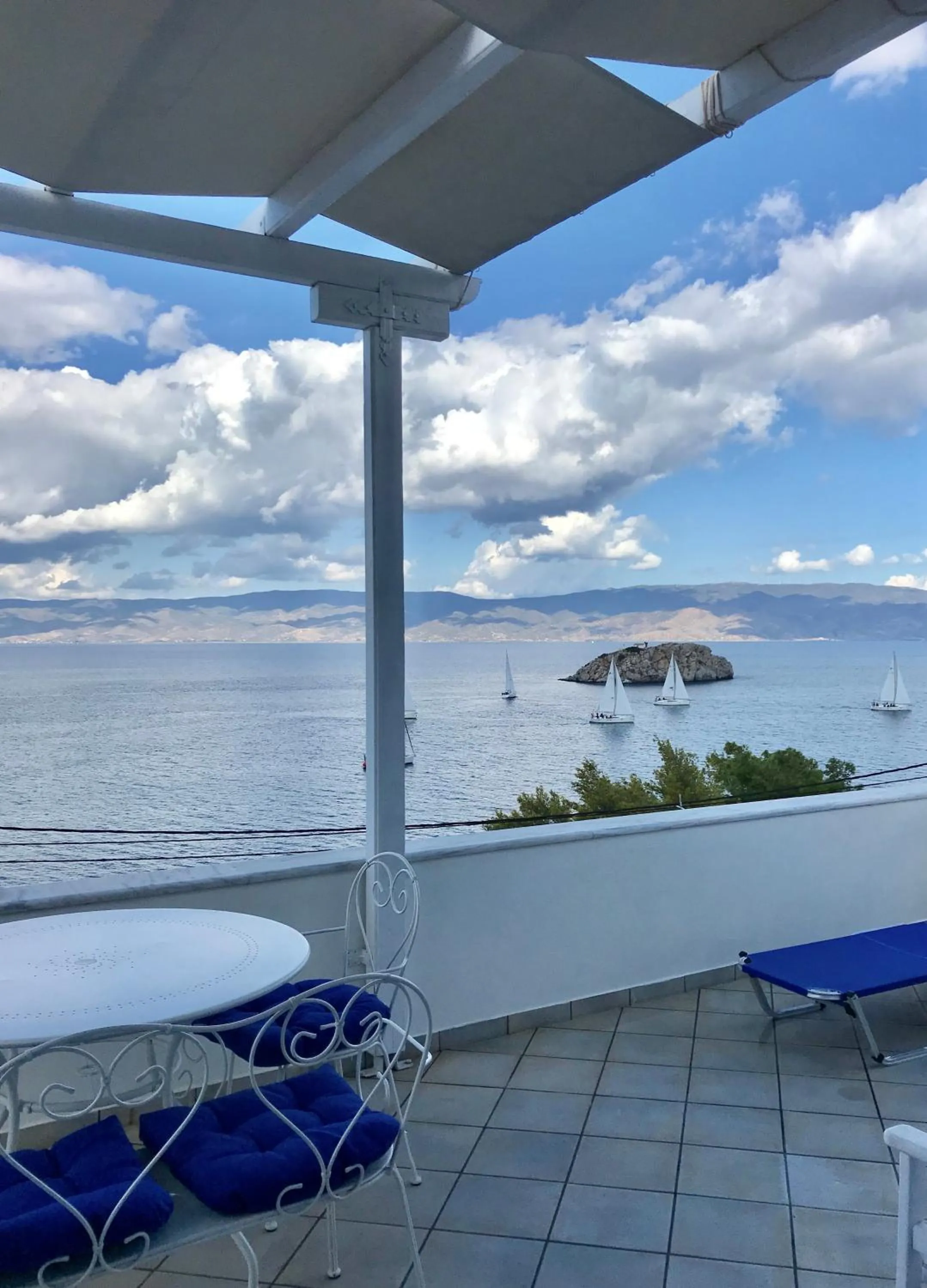 Balcony/Terrace in Vlichos Studio Apartment