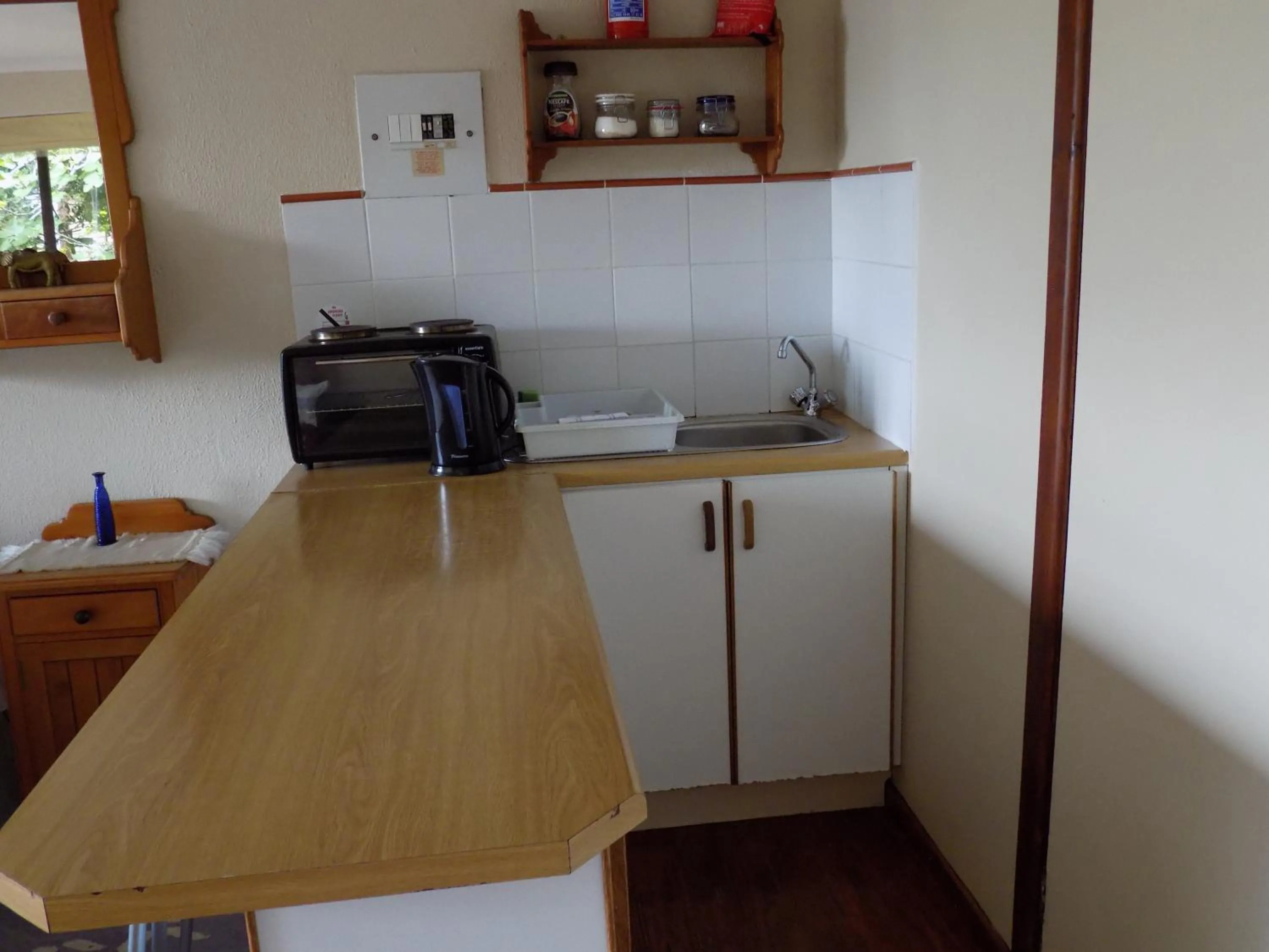 Kitchen or kitchenette in Protea Guest House