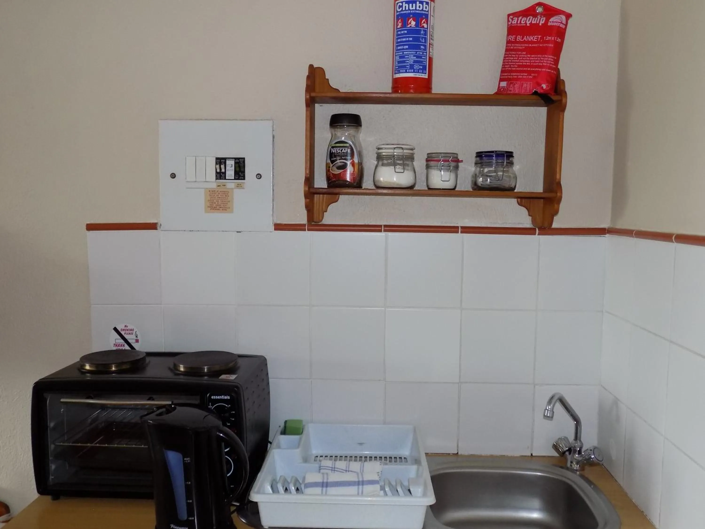 Kitchen or kitchenette in Protea Guest House