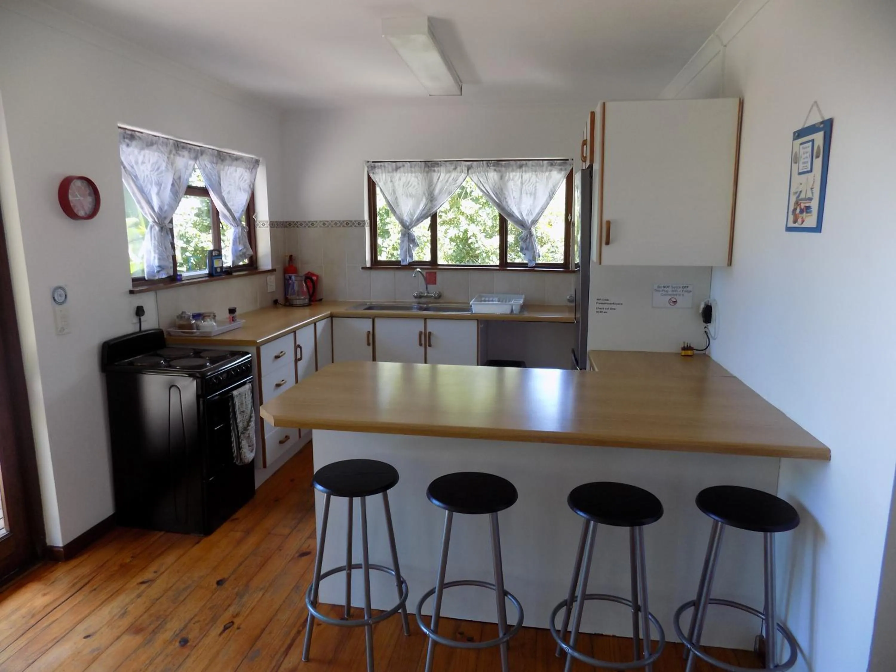 Two-Bedroom Cottage - single occupancy in Protea Guest House