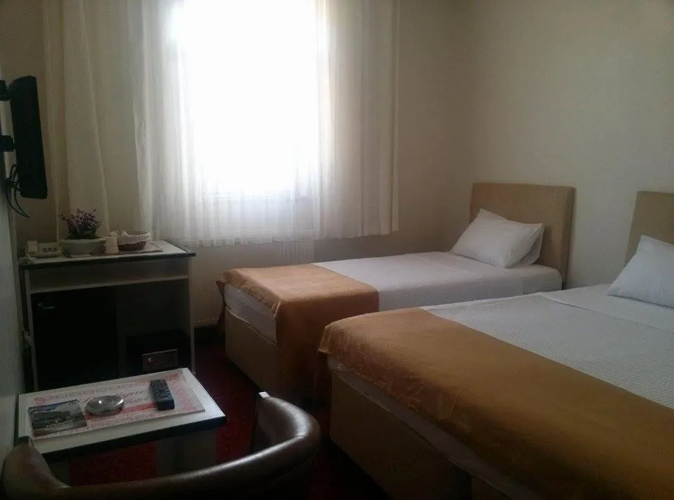 Bed in Butik Ertur Hotel