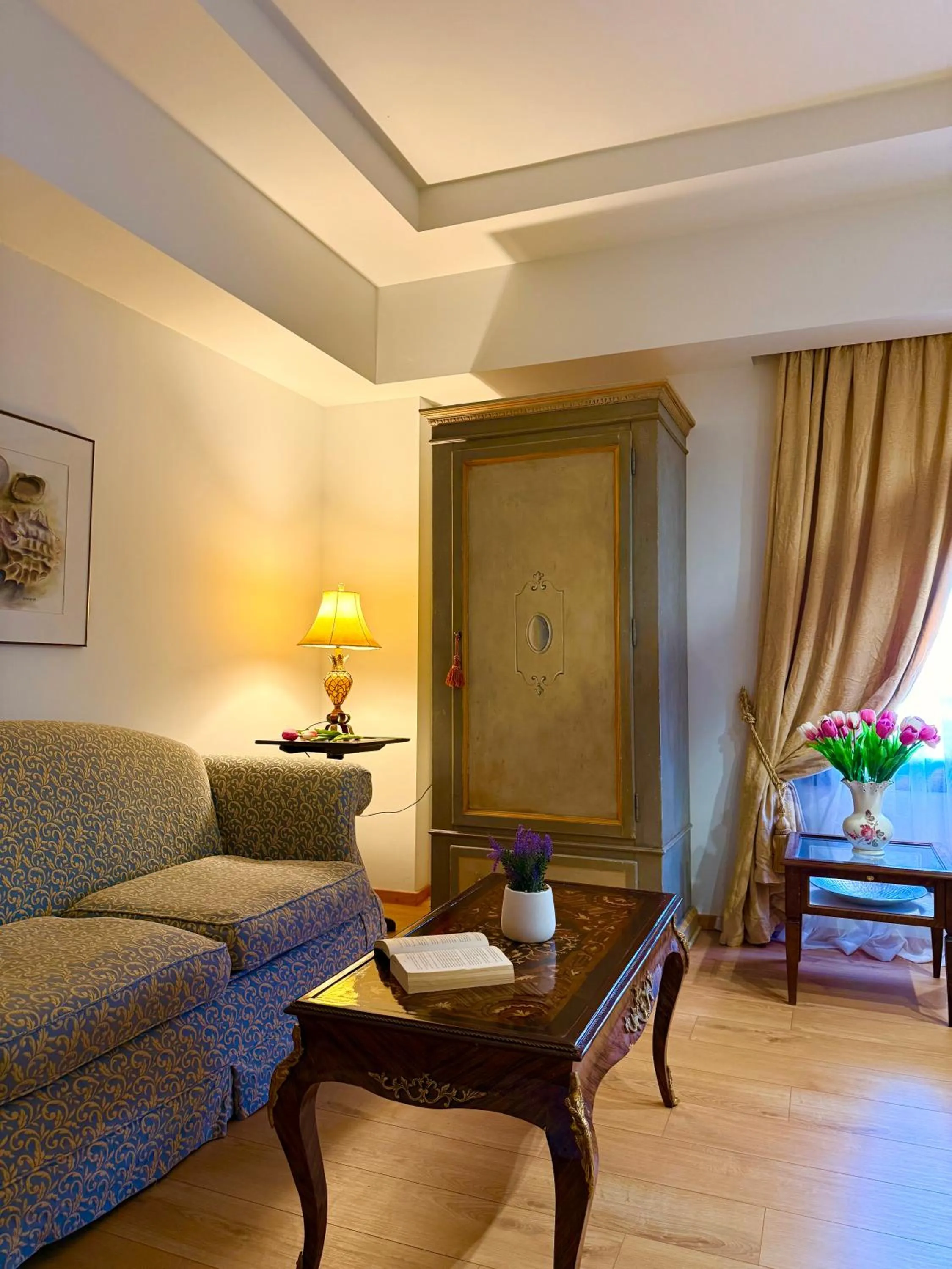 wardrobe in Great Greece Le Convivial Suites