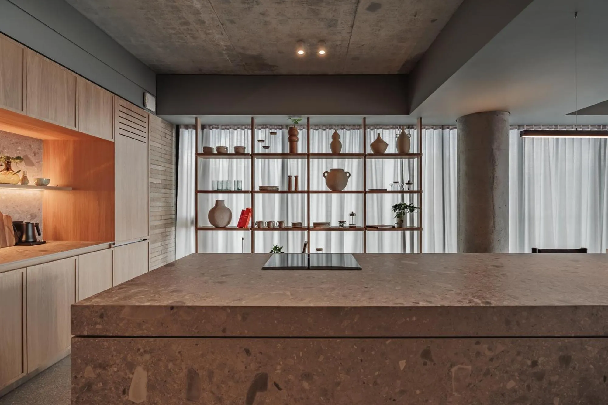 Kitchen or kitchenette in The Somos Loho Hotel