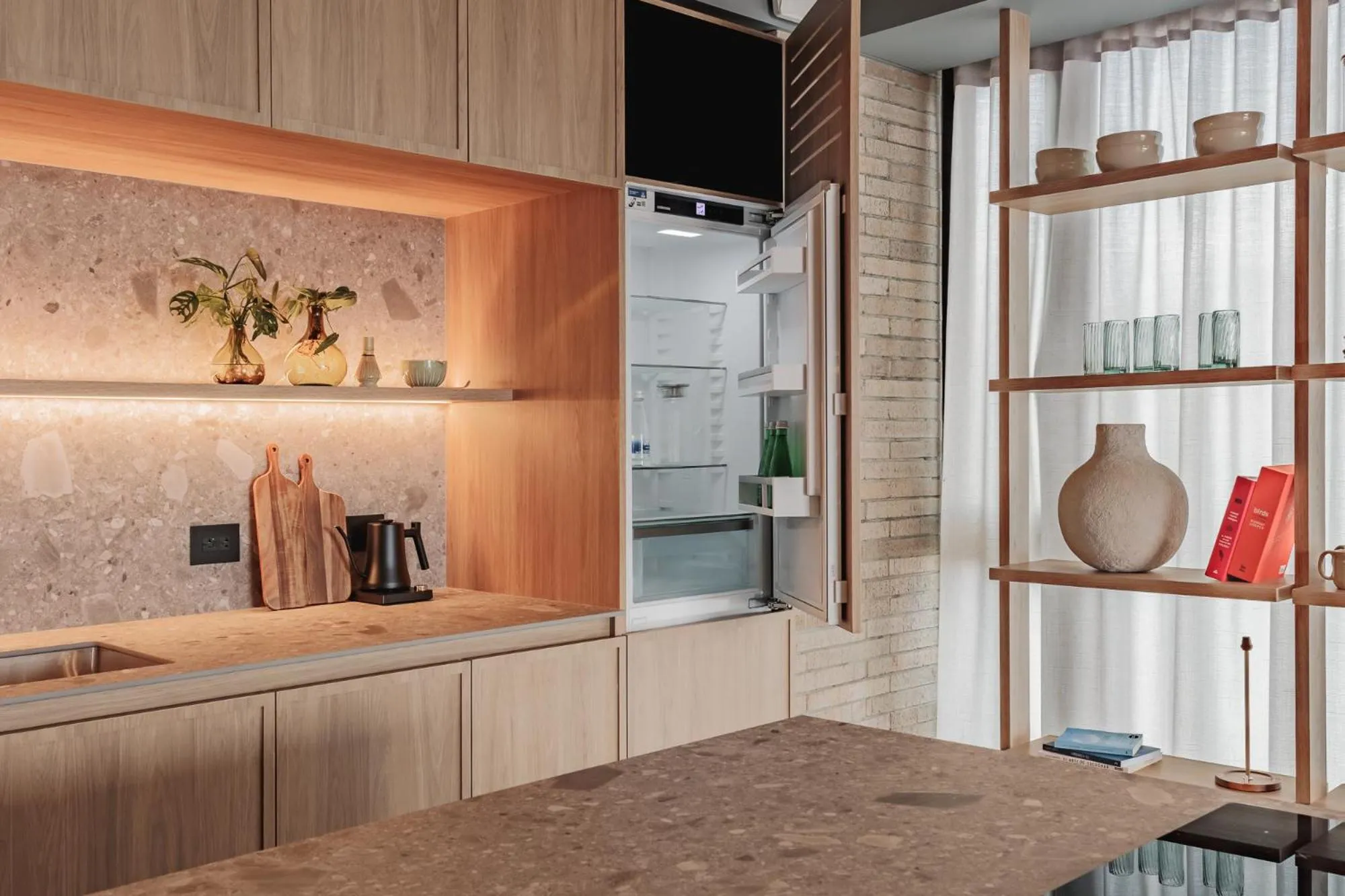 Kitchen or kitchenette in The Somos Loho Hotel