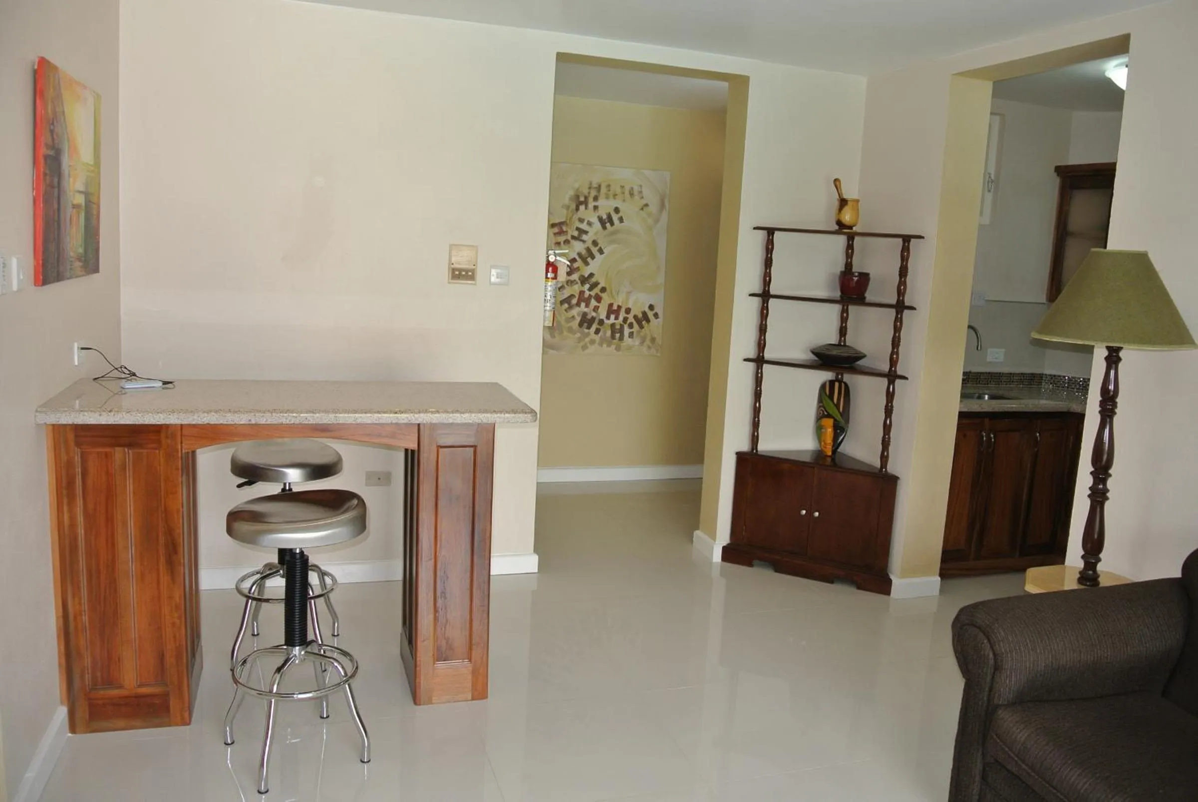 Dining area in Beach One Bedroom Suite 13