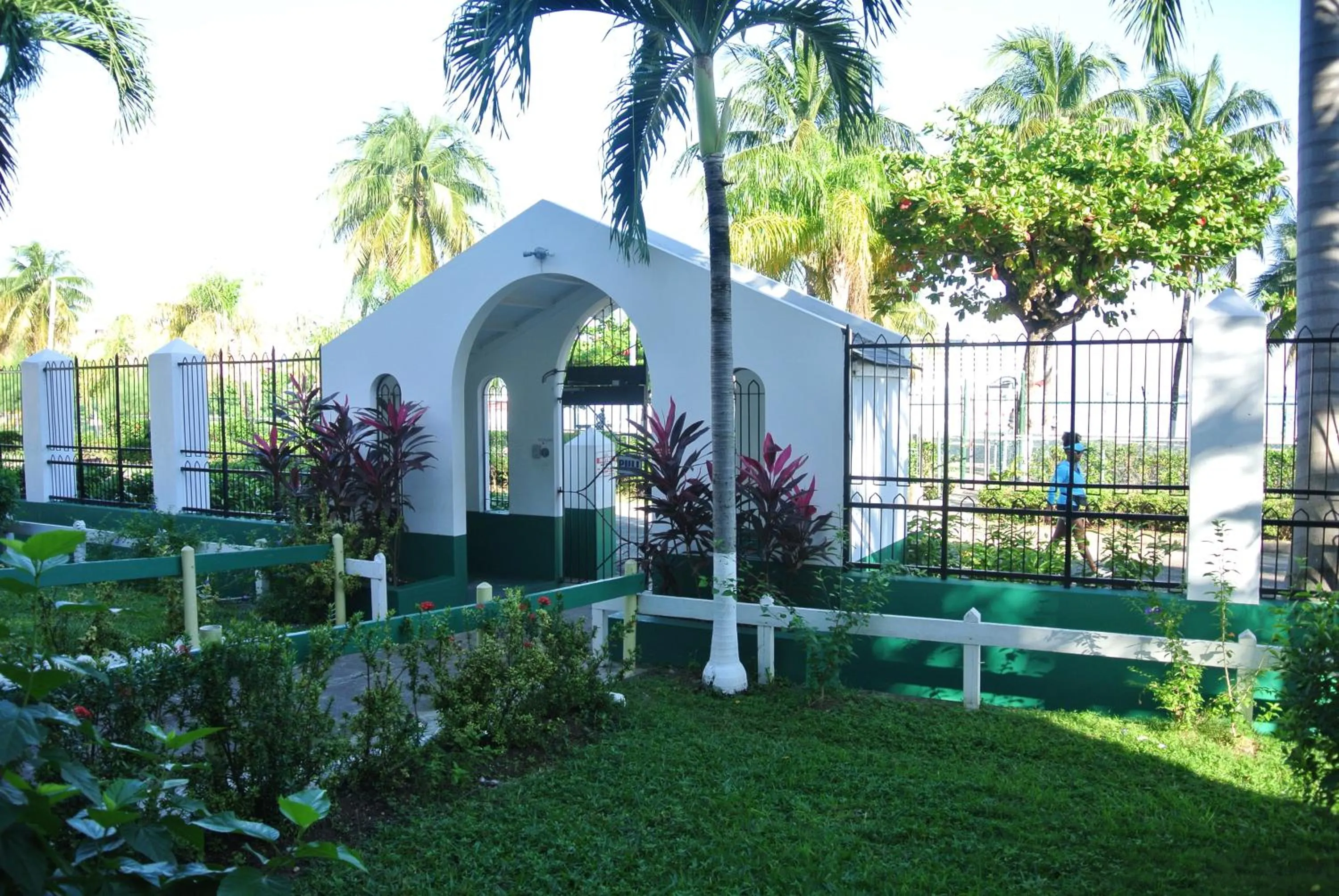 Beach in Beach One Bedroom Suite 13