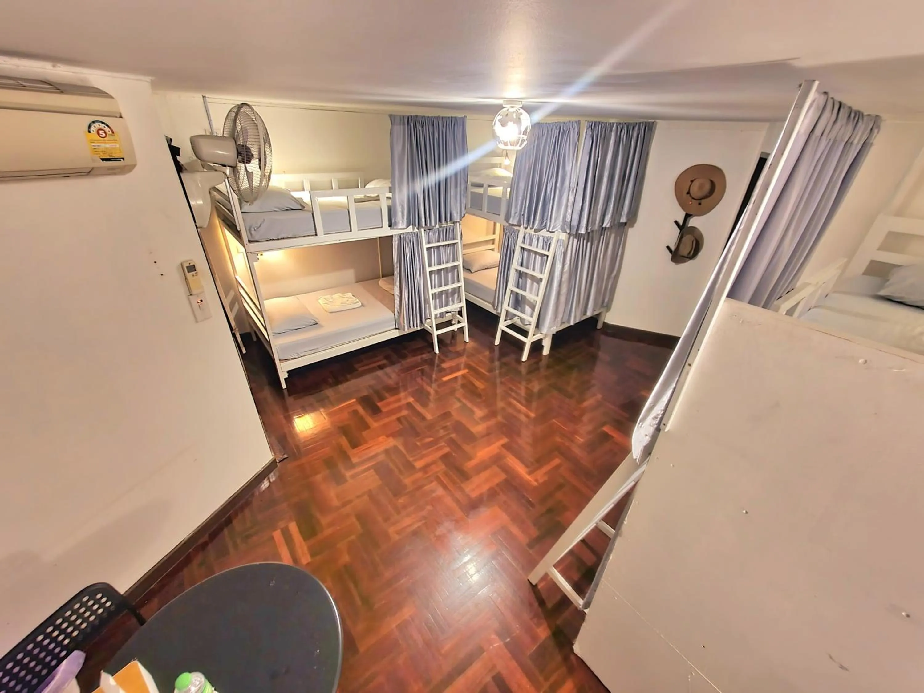 Bed in Home16 Sukhumvit16