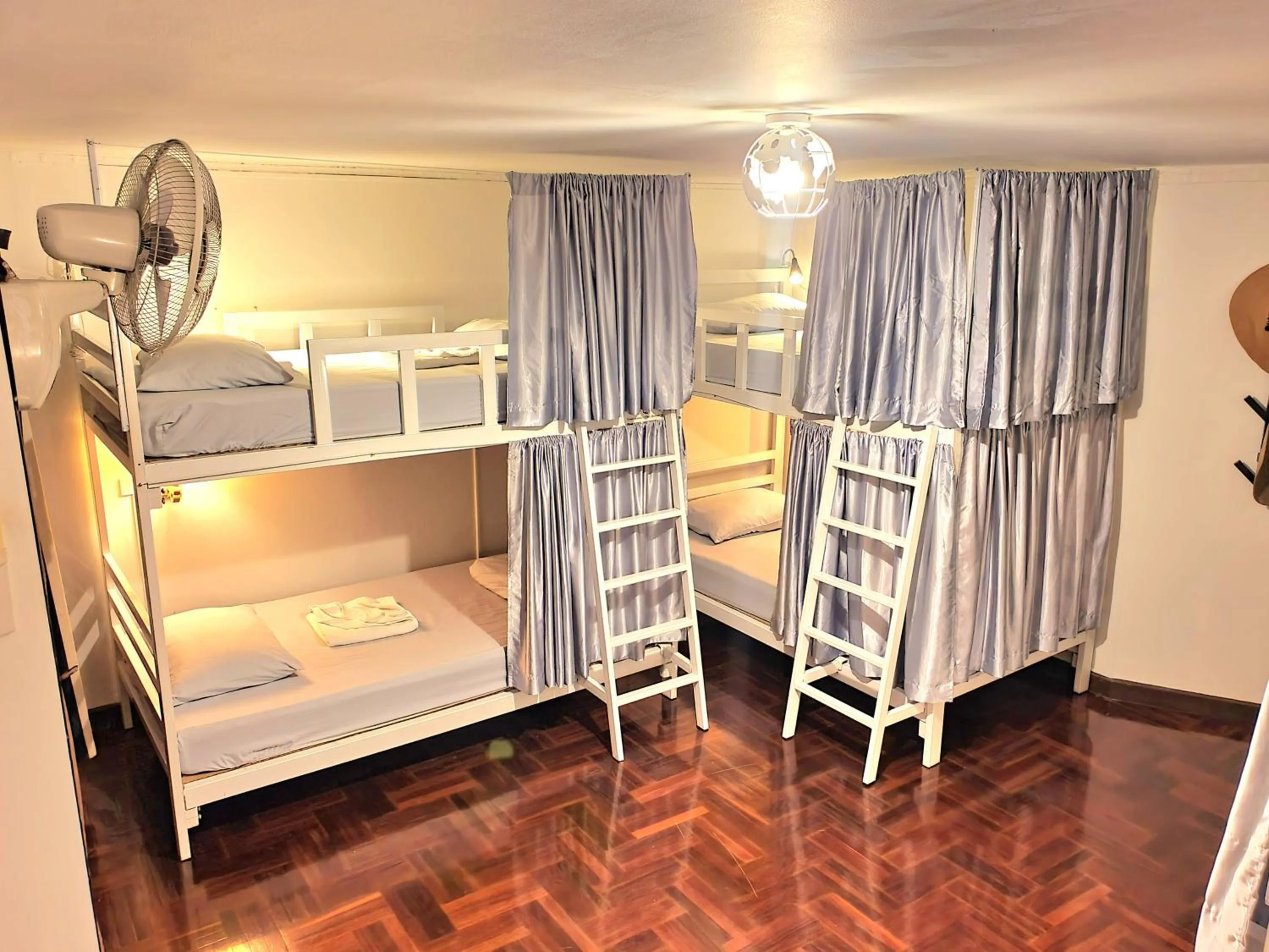 Bed in Home16 Sukhumvit16