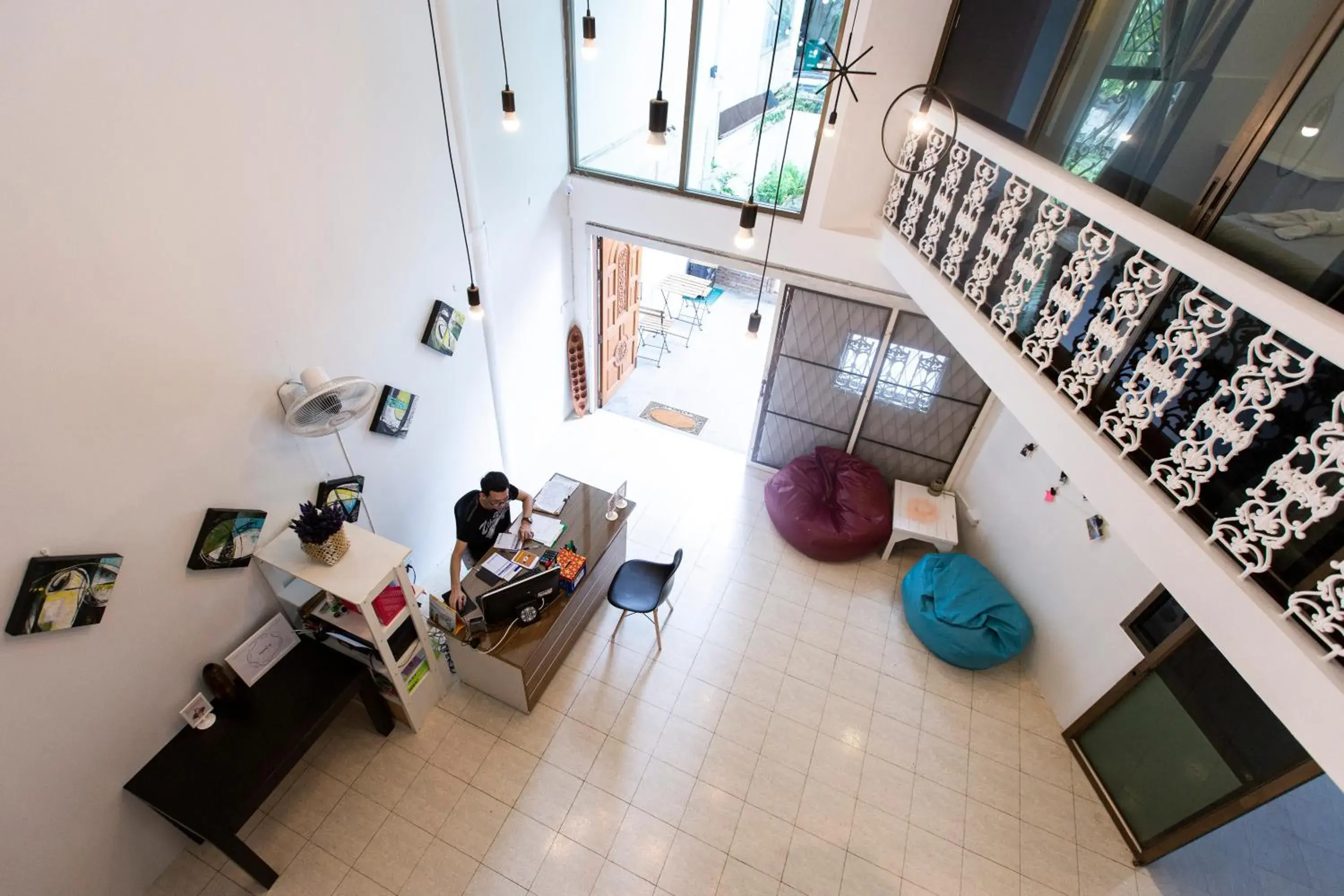 Lobby or reception in Home16 Sukhumvit16 Lobby or reception in Home16 Sukhumvit16