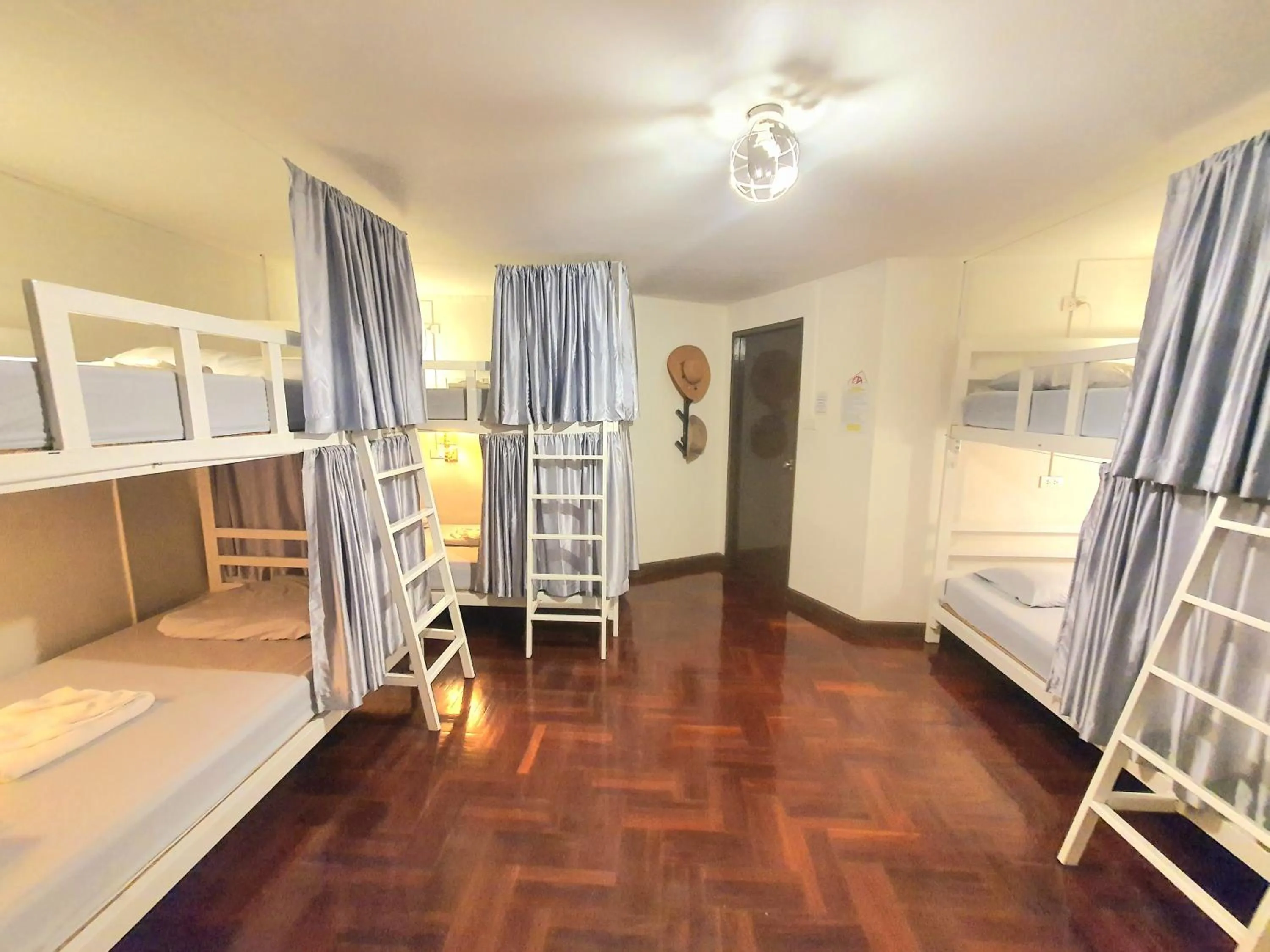 Bed in Home16 Sukhumvit16