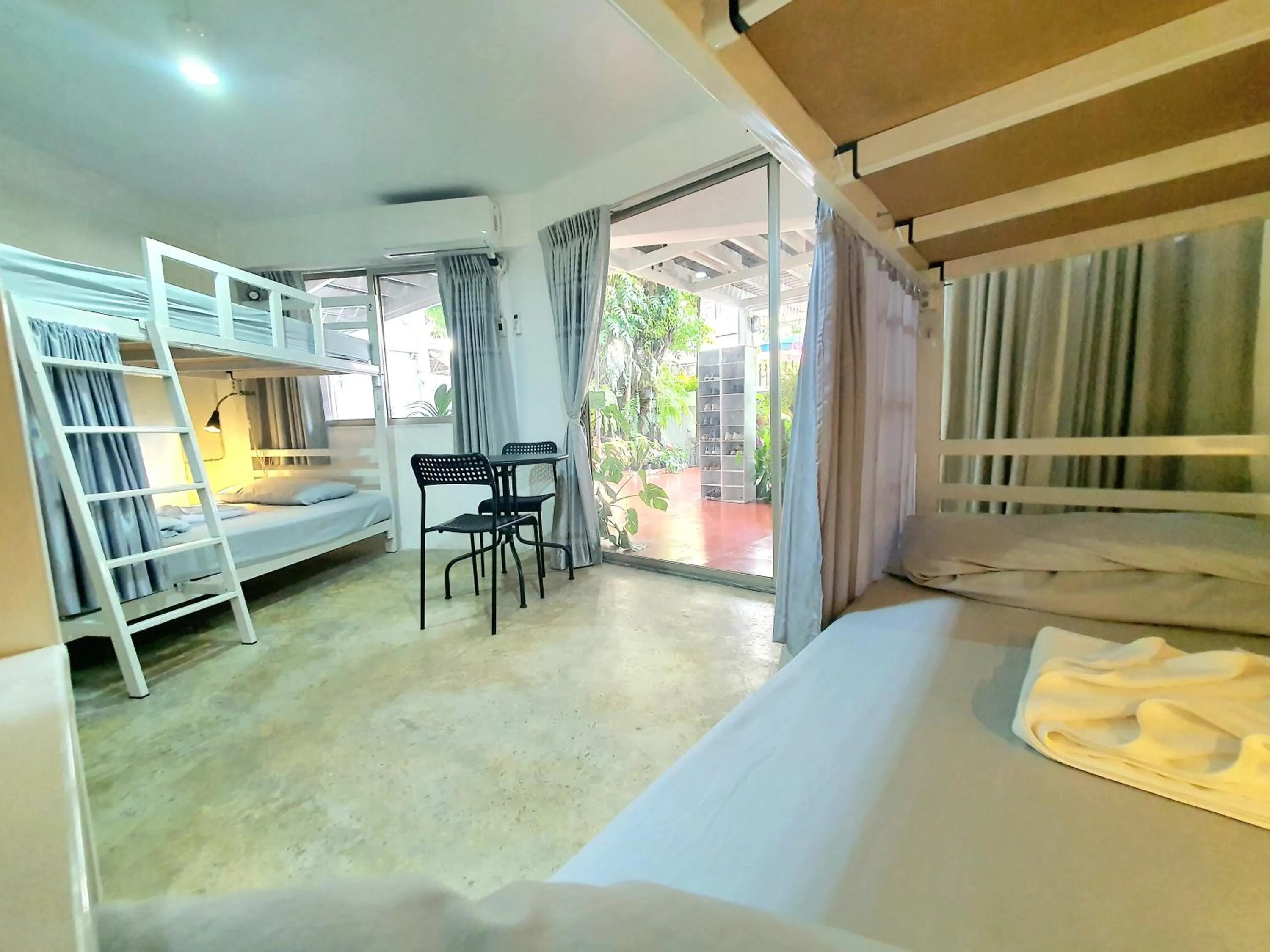 Bed in Home16 Sukhumvit16